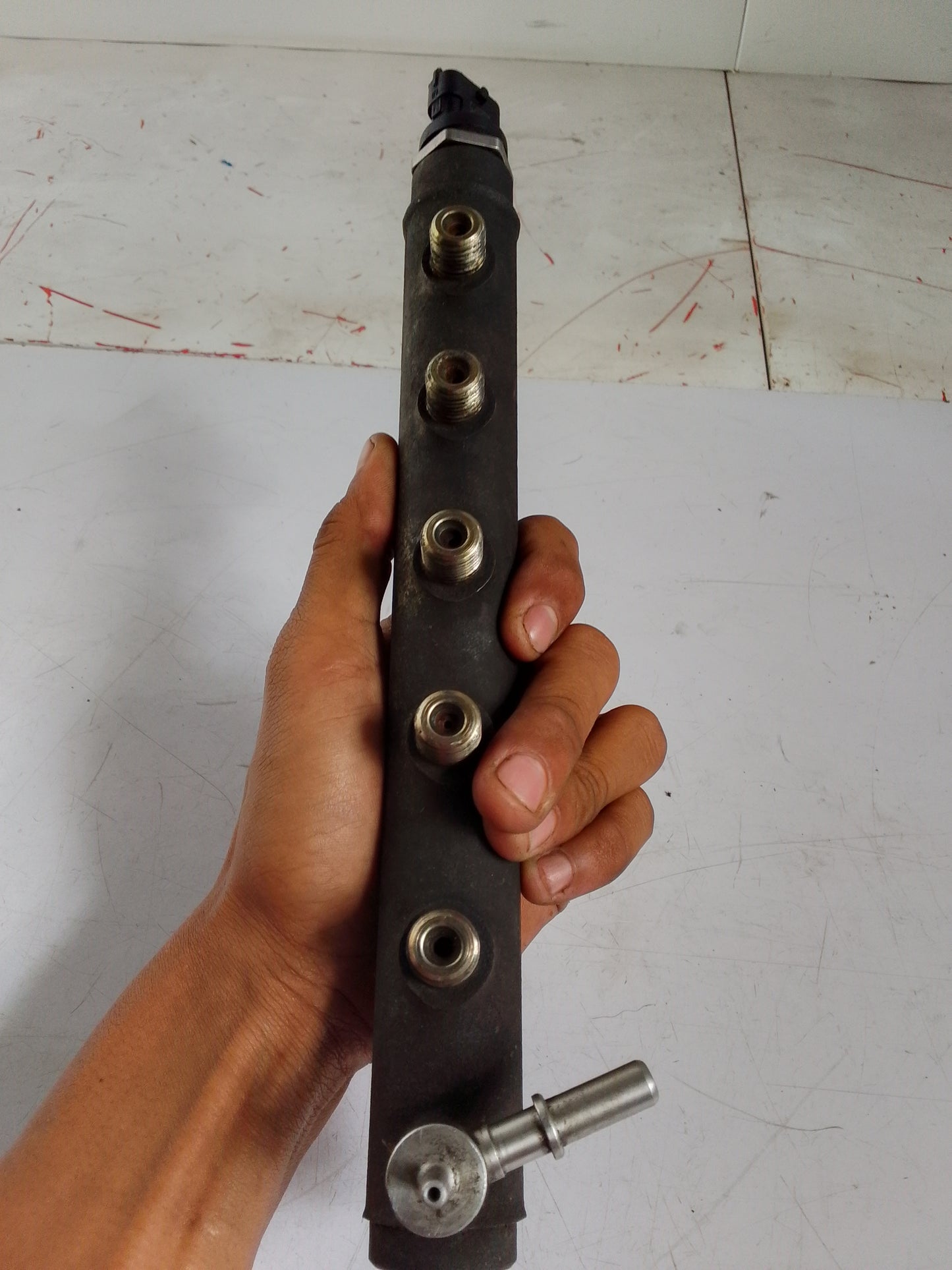 Fuel rail|Matrix