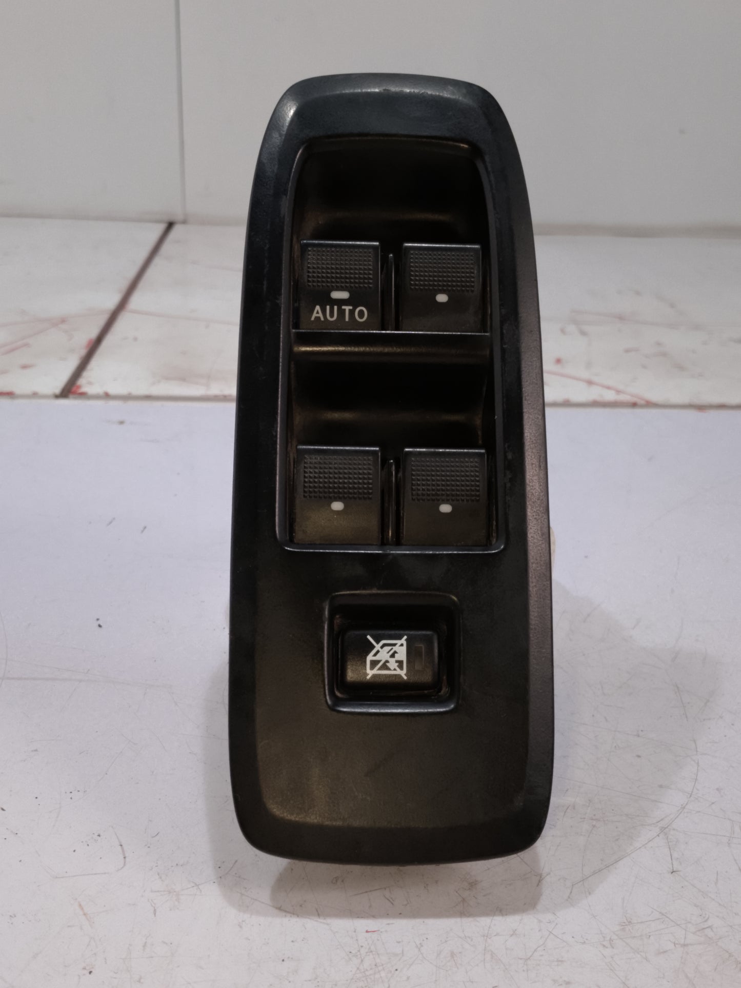 Main Switch | Ford Everest Titanium 2017