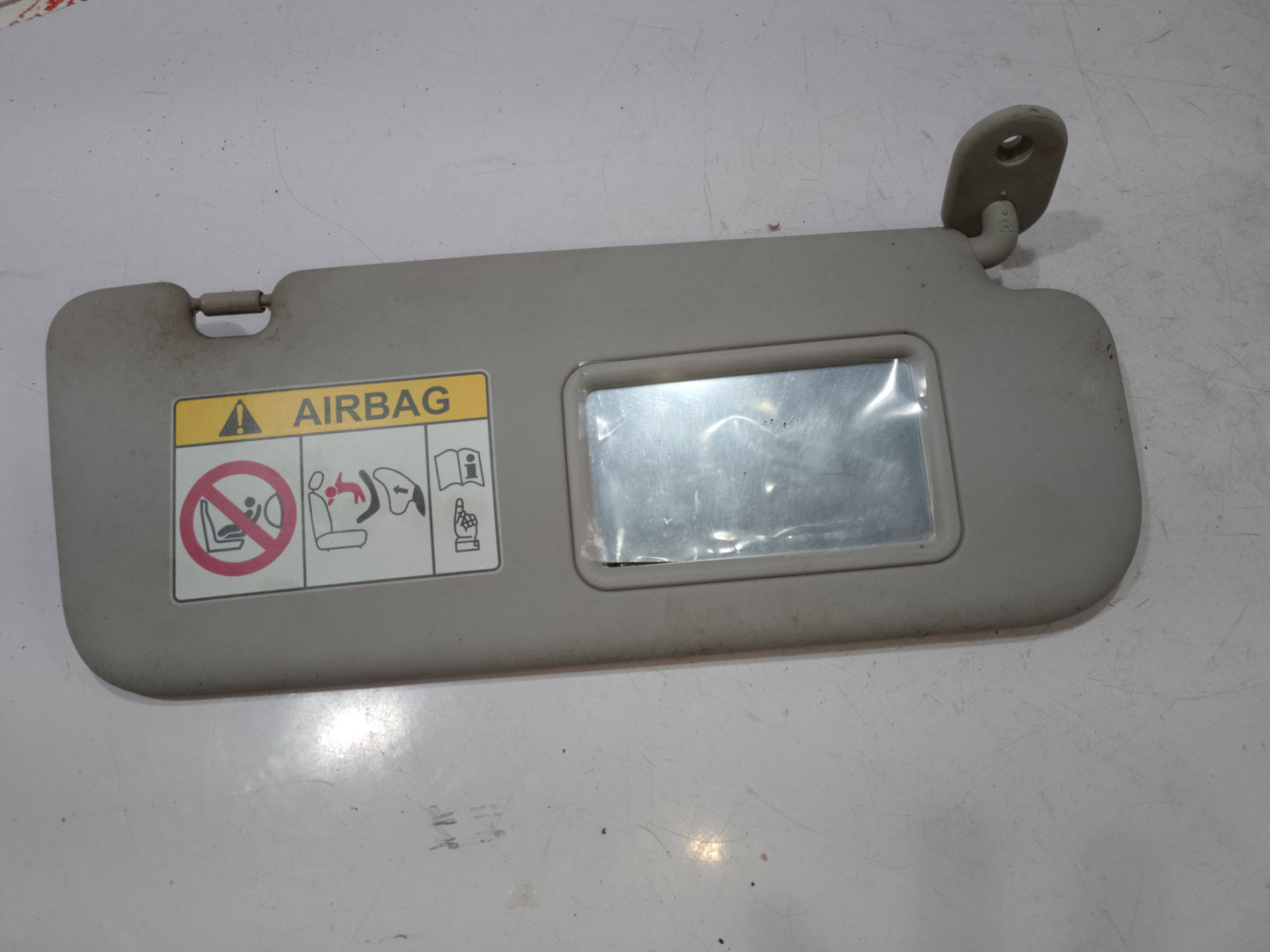 Sun Visor | Passenger Side | Hyundai Reina