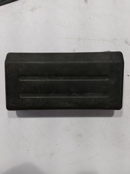 Fuse Box Cover | Chevrolet Spin