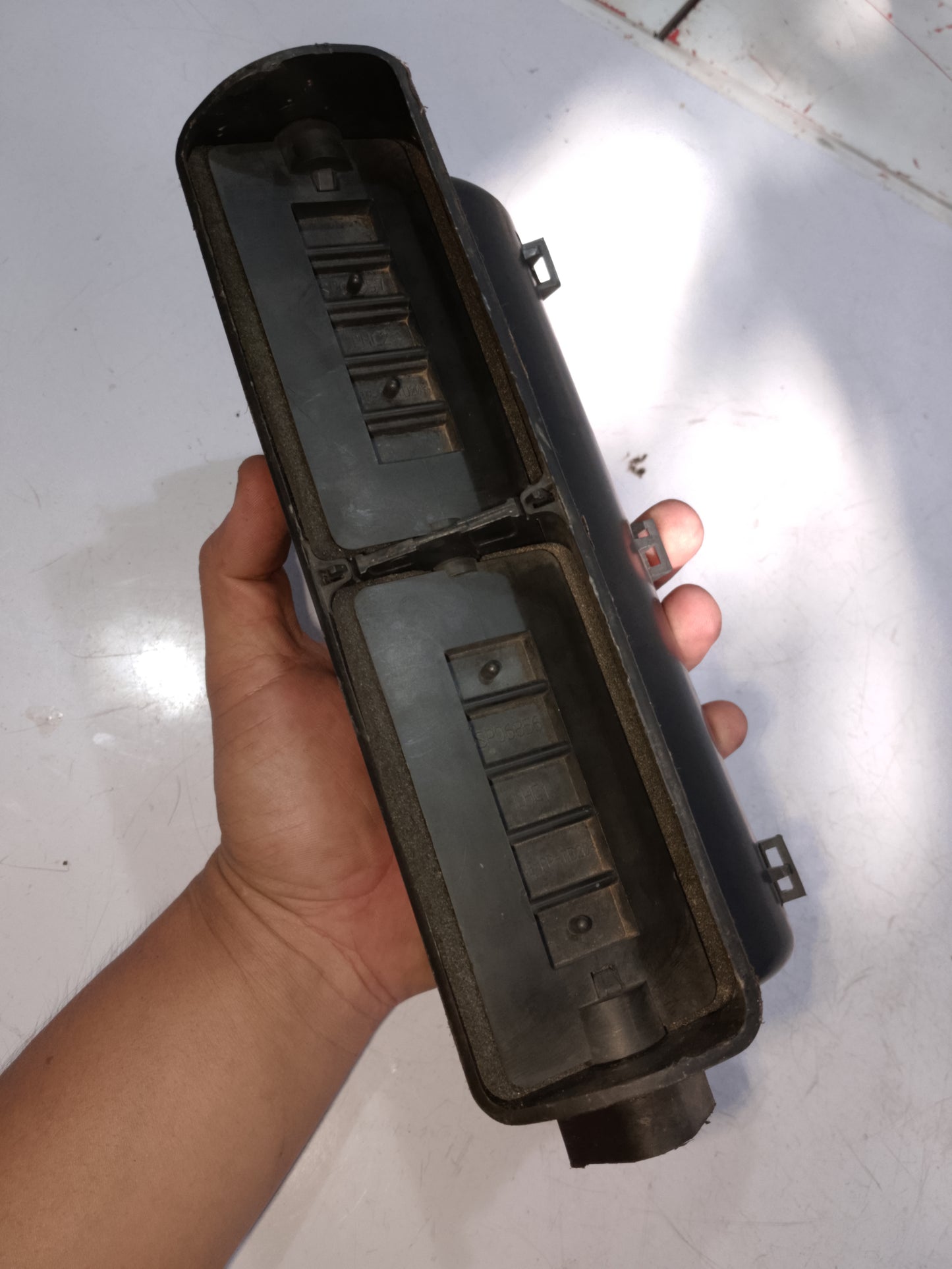 AC Vent Center | Ford Explorer