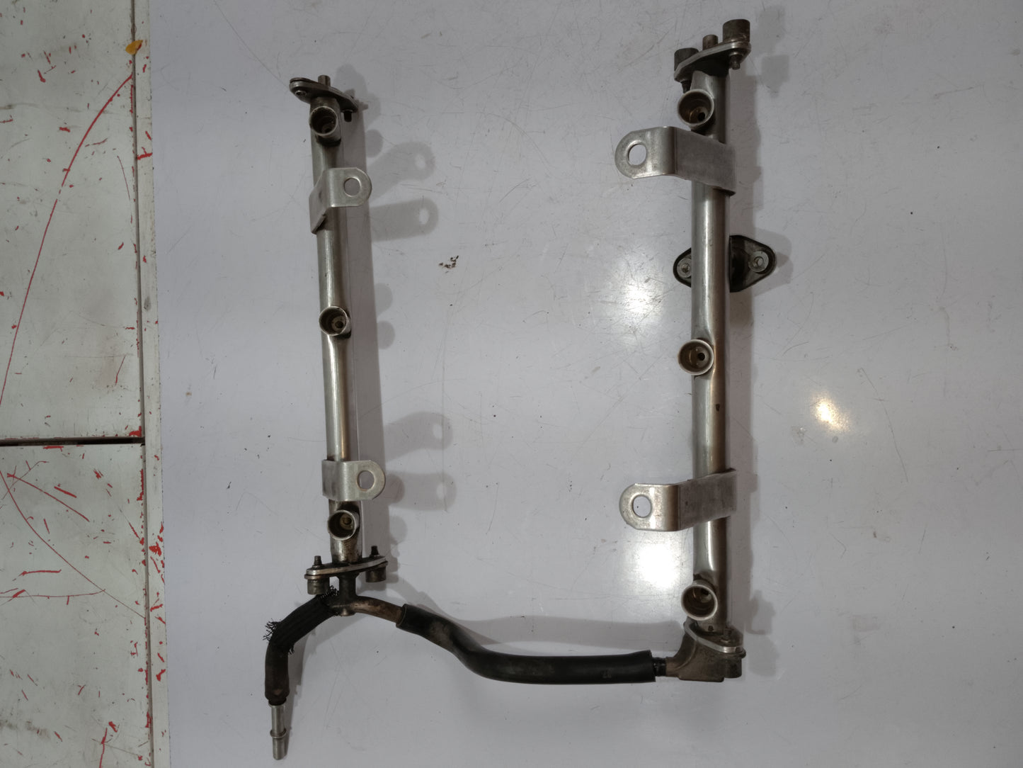 Fuel Rail Assembly | Ford Explorer