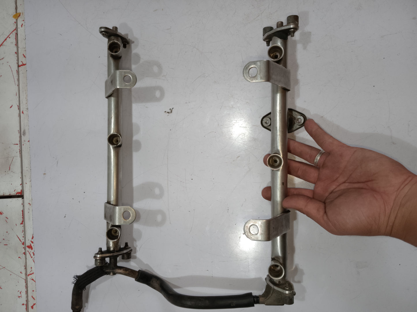 Fuel Rail Assembly | Ford Explorer