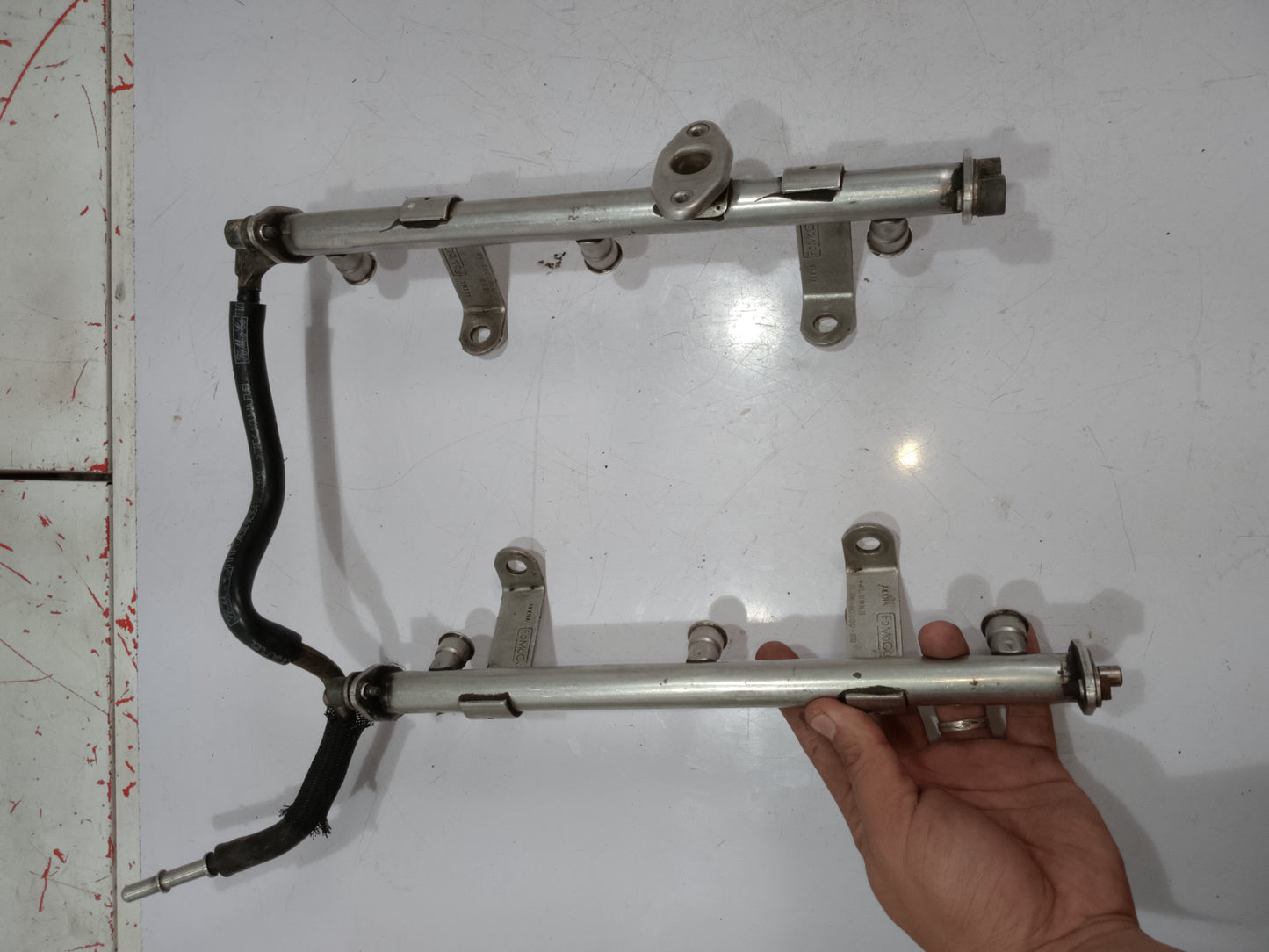 Fuel Rail Assembly | Ford Explorer