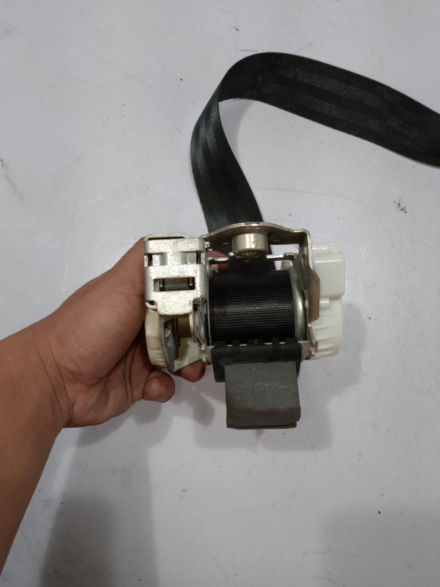 Seat Belt | Rear Driver Side | Ford Fiesta 1.5