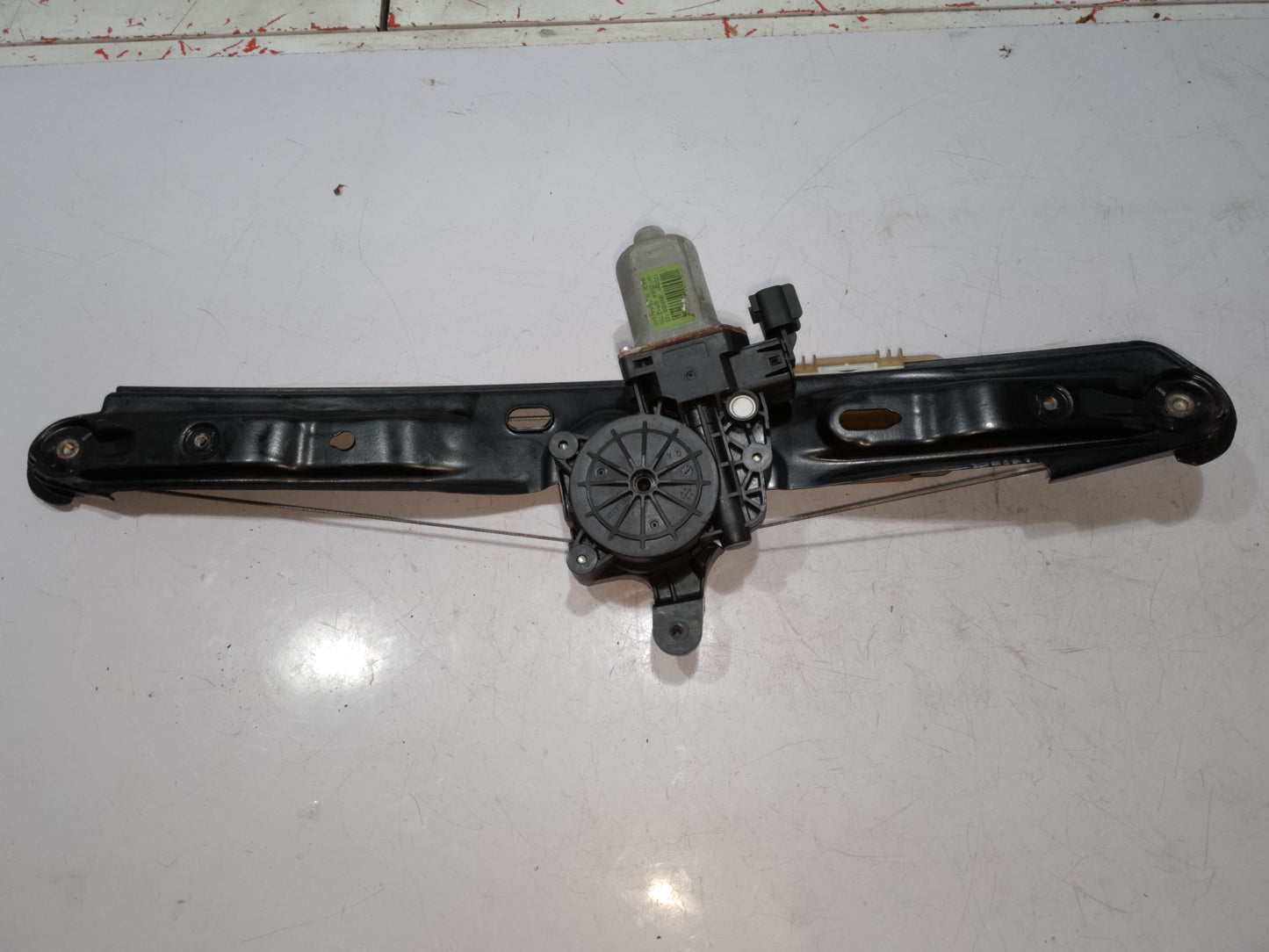 Power Window Mechanism With Motor | Driver Side | Ford Everest 2017