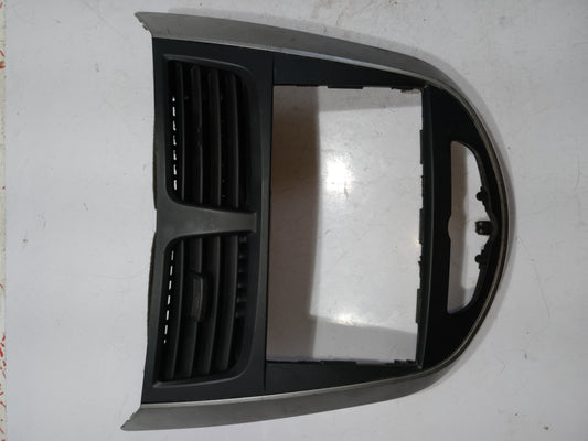 Center Frame With AC Vent | Hyundai Accent