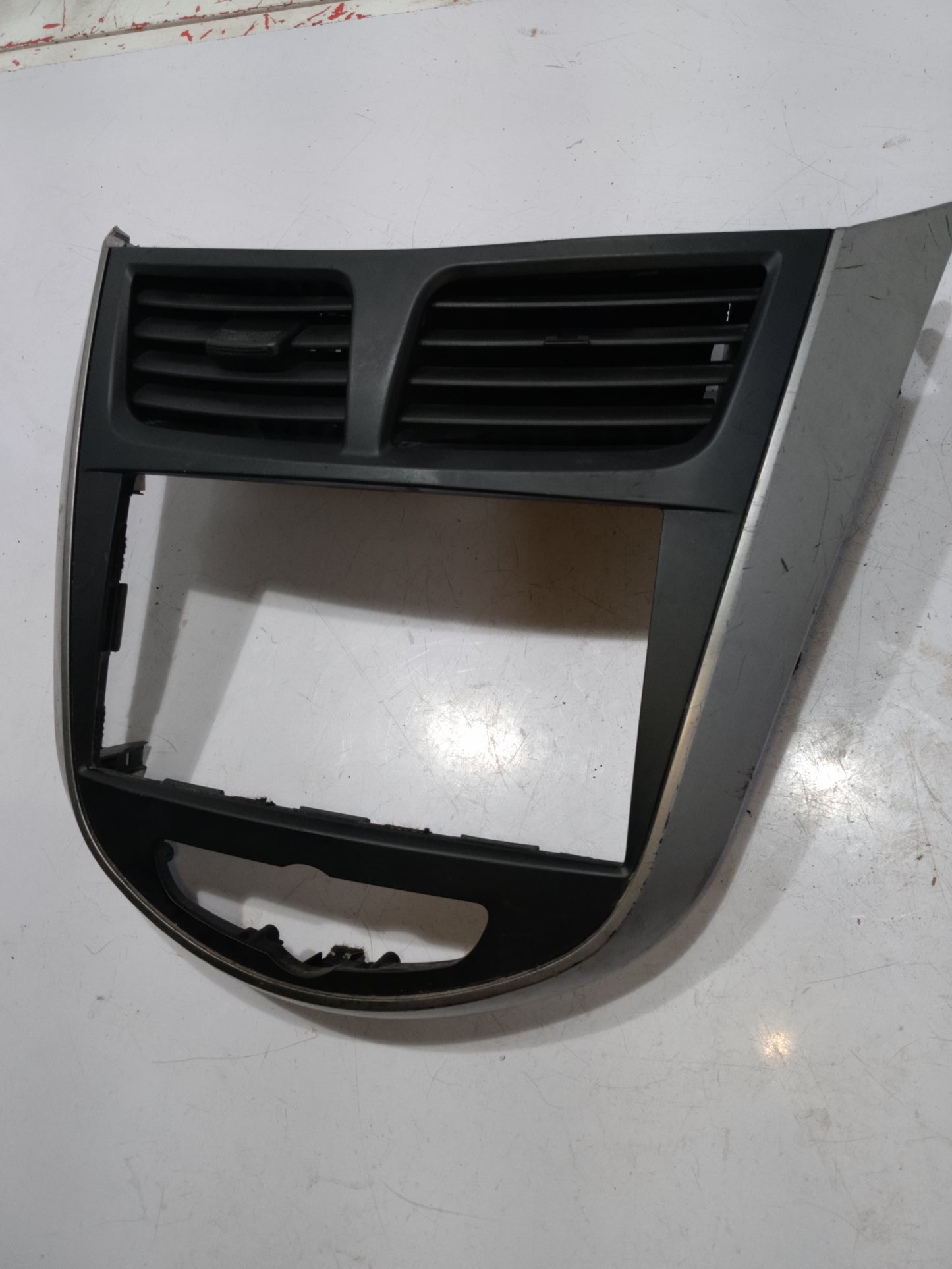 Center Frame With AC Vent | Hyundai Accent