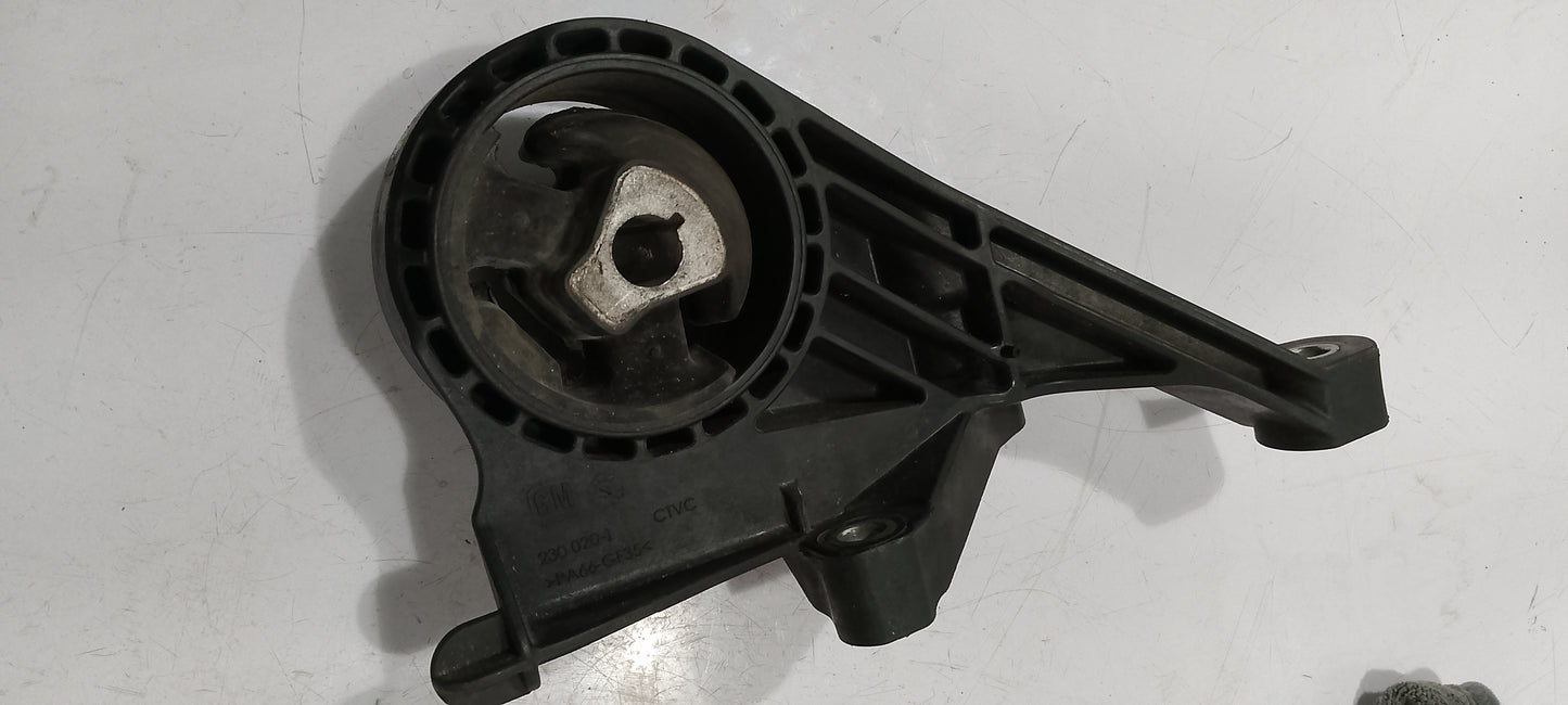 Transmission support cruze