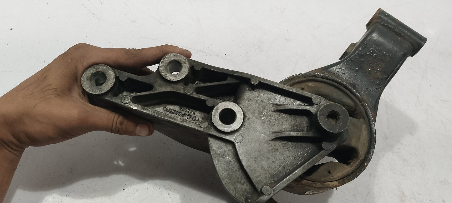 Engine support|Chevrolet Cruze