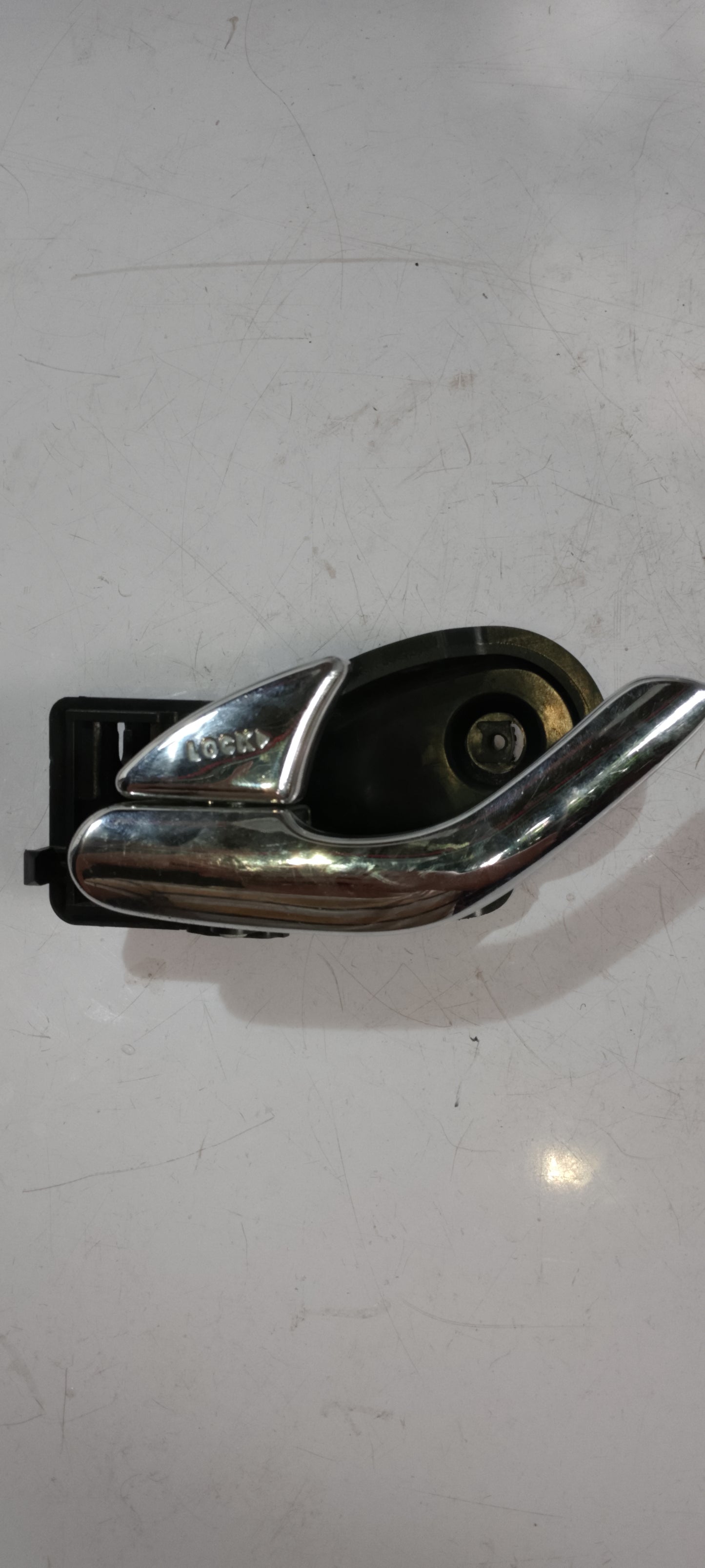 Inner Door Handle | Front Driver Side | Ford Escape 2.3