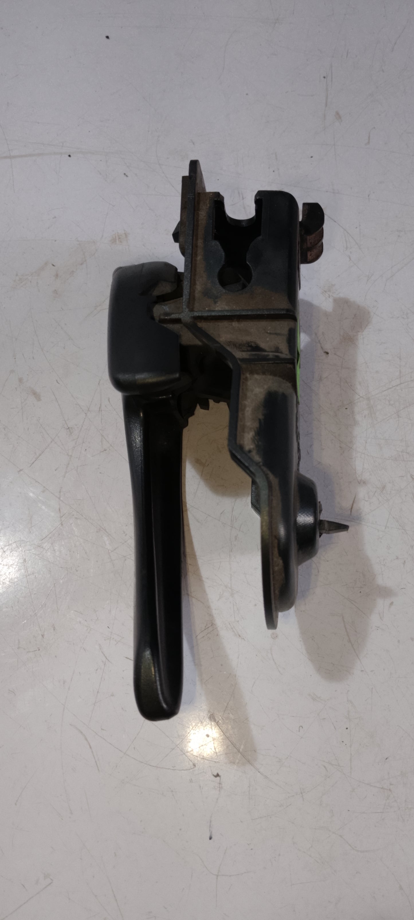Inner Door Handle | Driver Side | Ford Escape 2.0