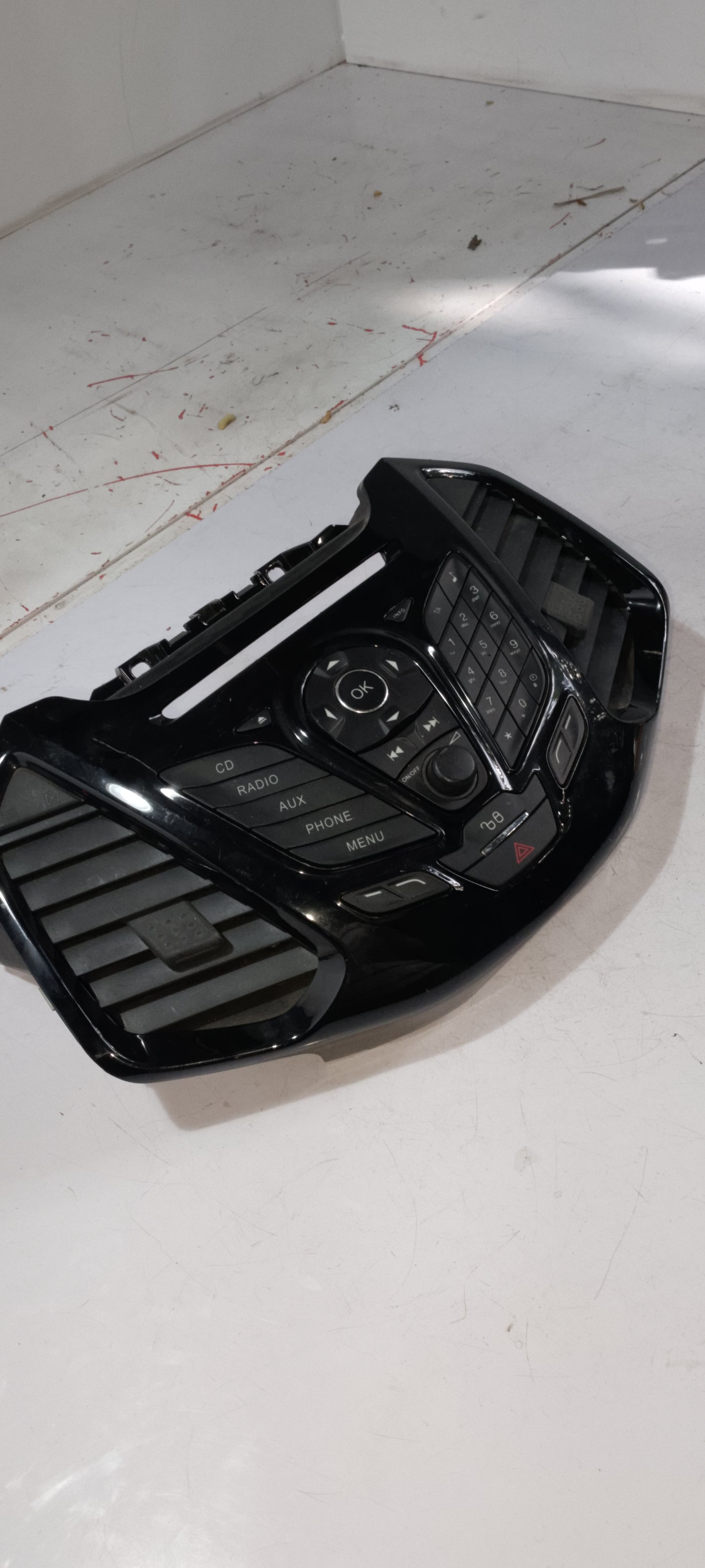 Audio Control Unit With AC Vent | Ford Ecosport