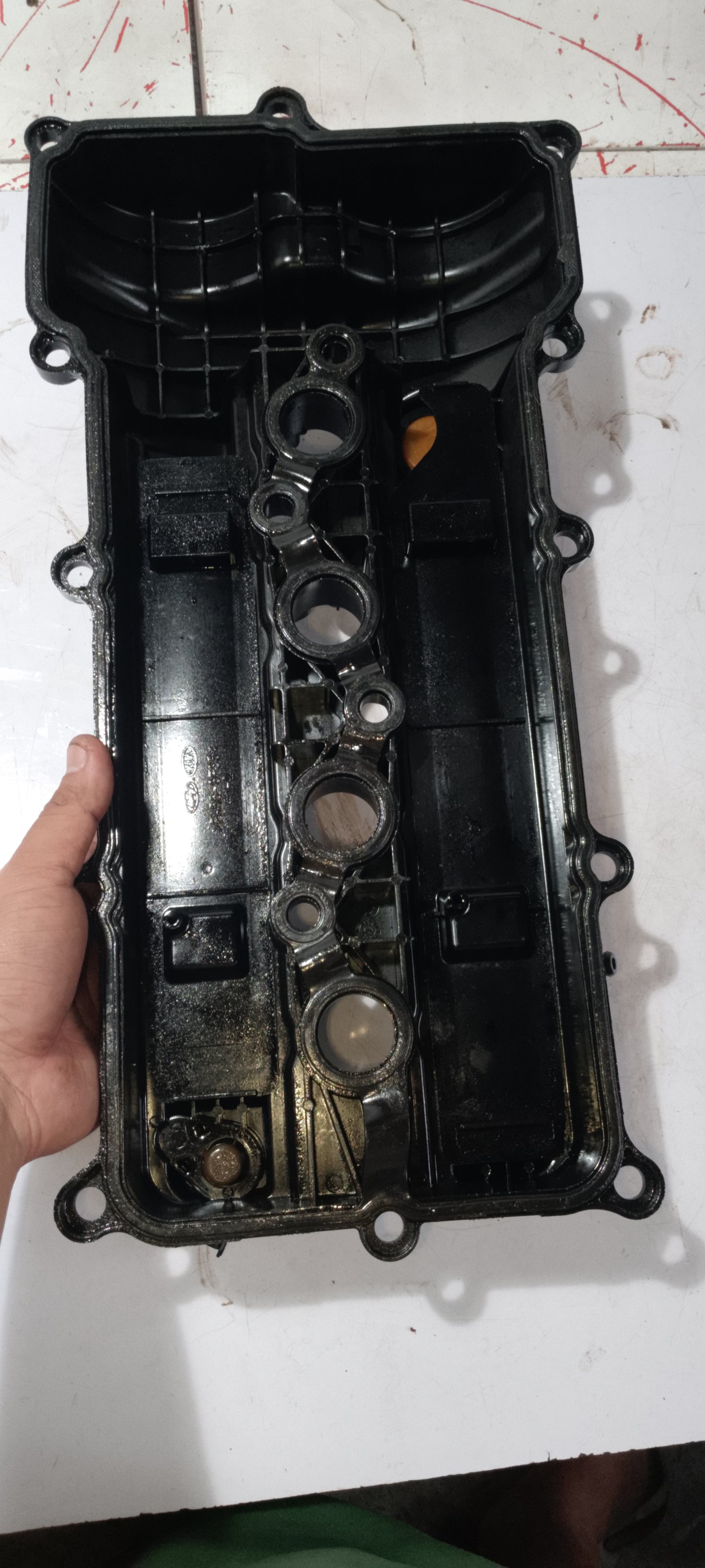Valve Cover | Hyundai Accent Gas