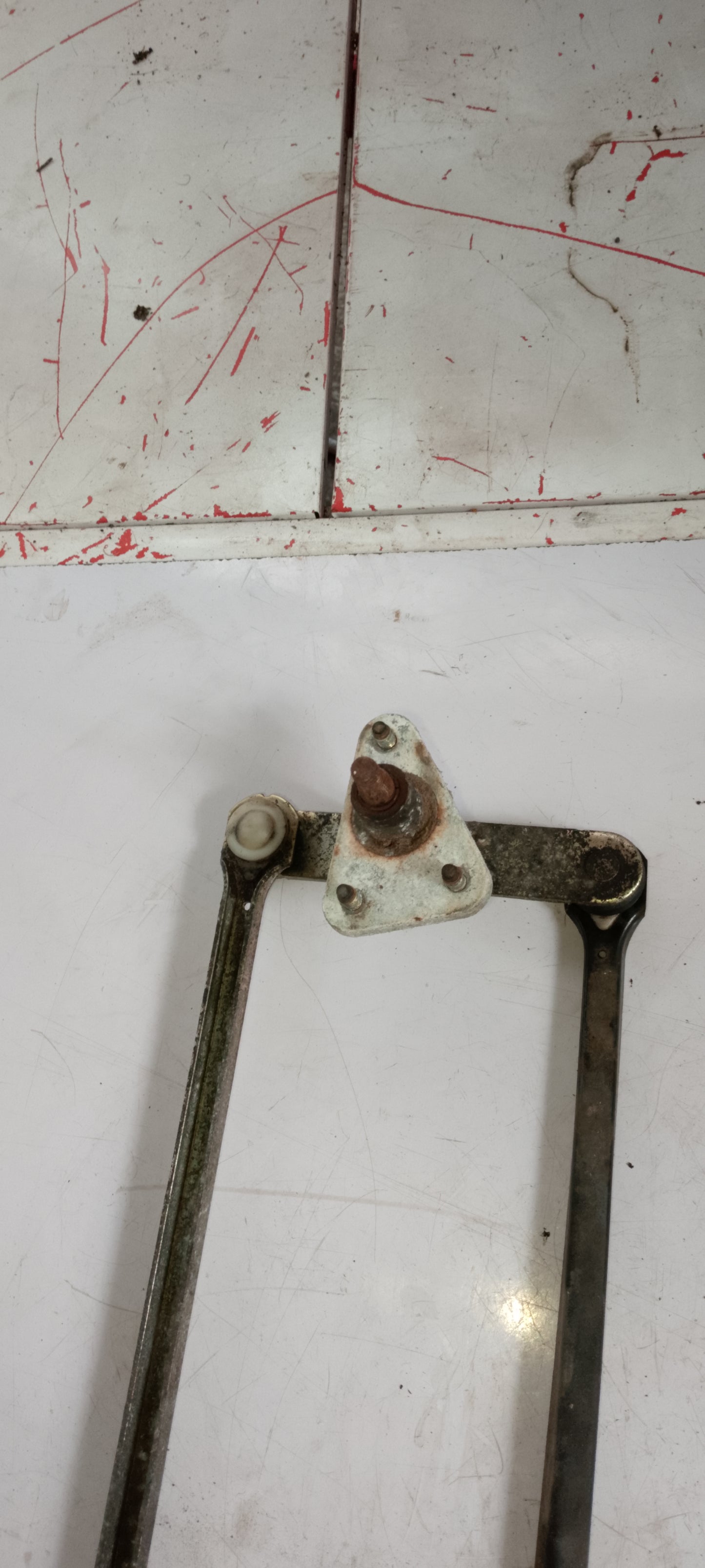Wiper Linkage | Chevrolet Aveo HB