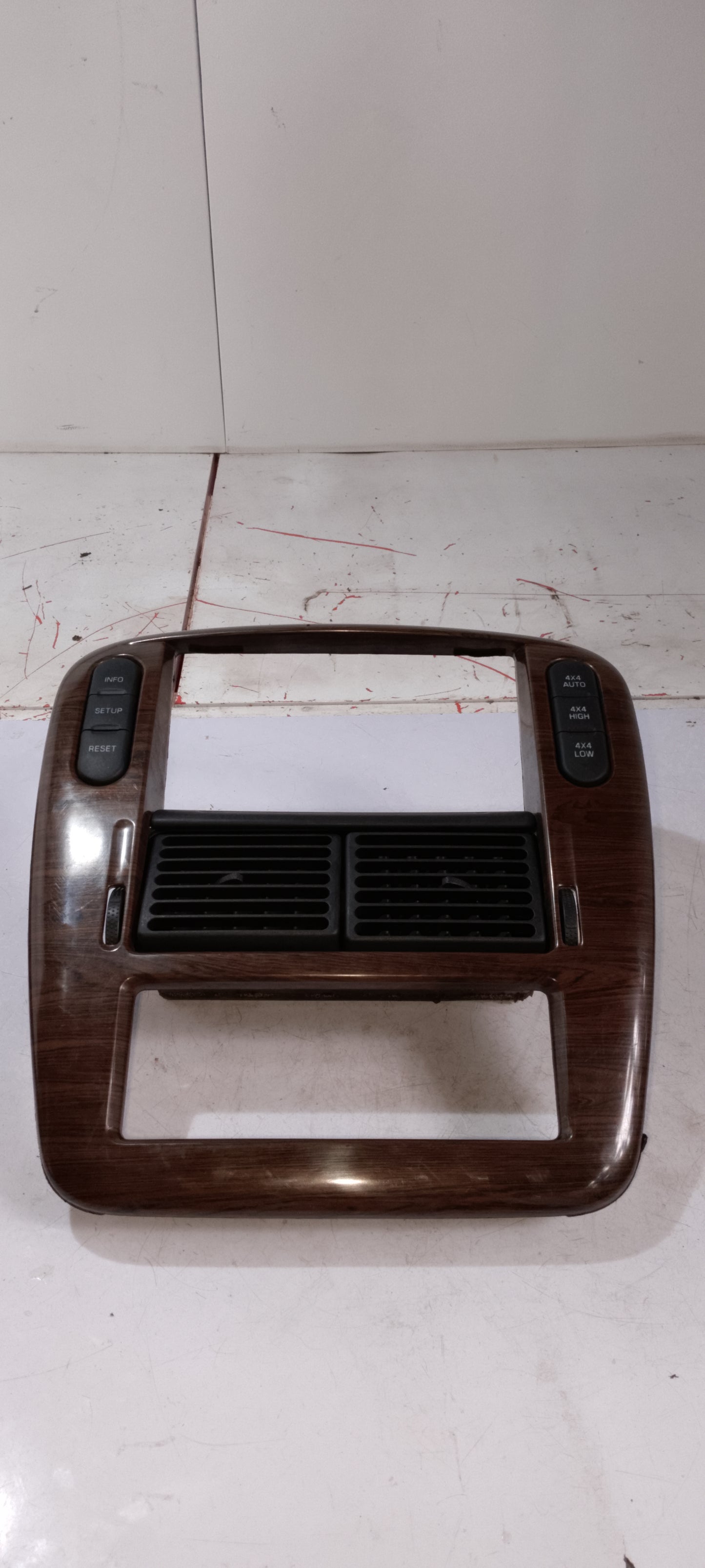 Center Frame With AC Vent | Ford Explorer