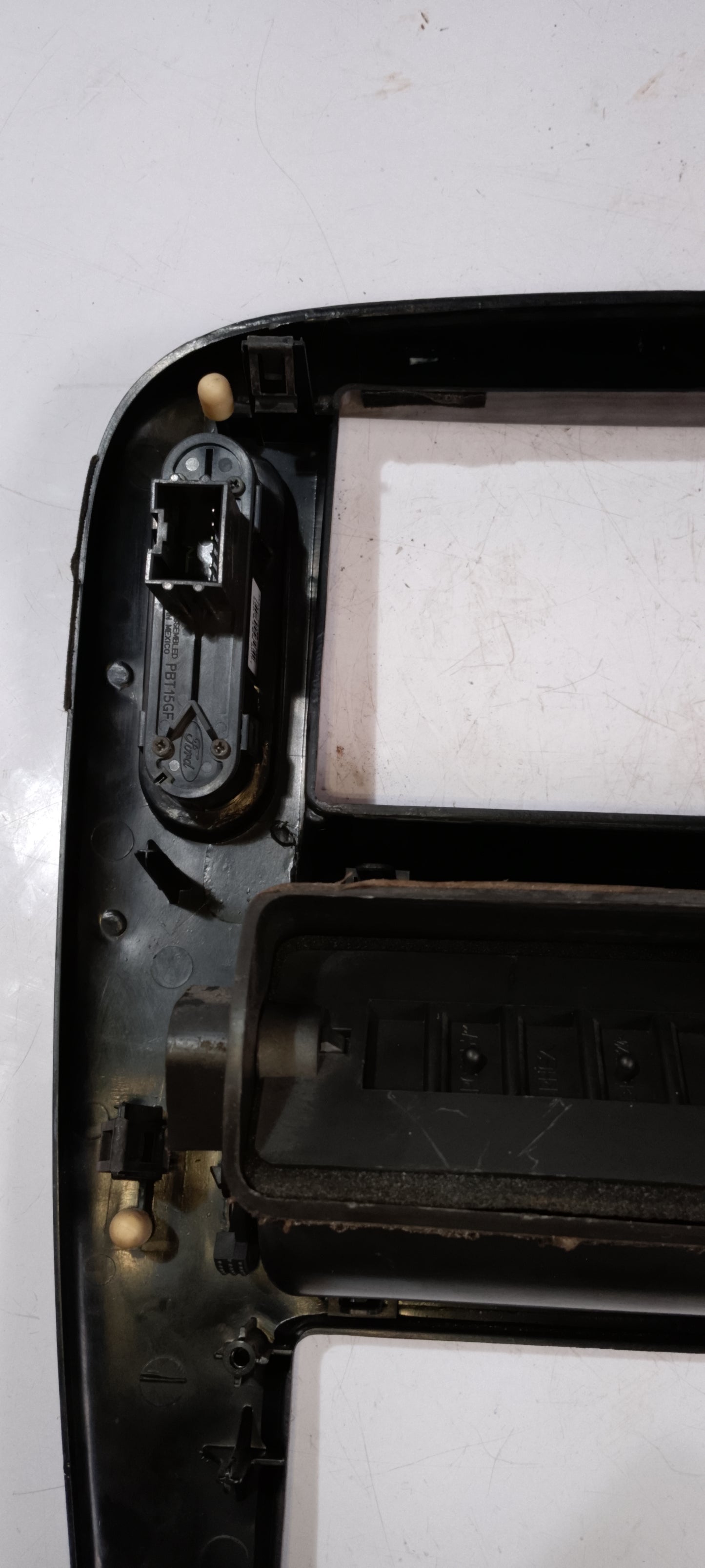 Center Frame With AC Vent | Ford Explorer