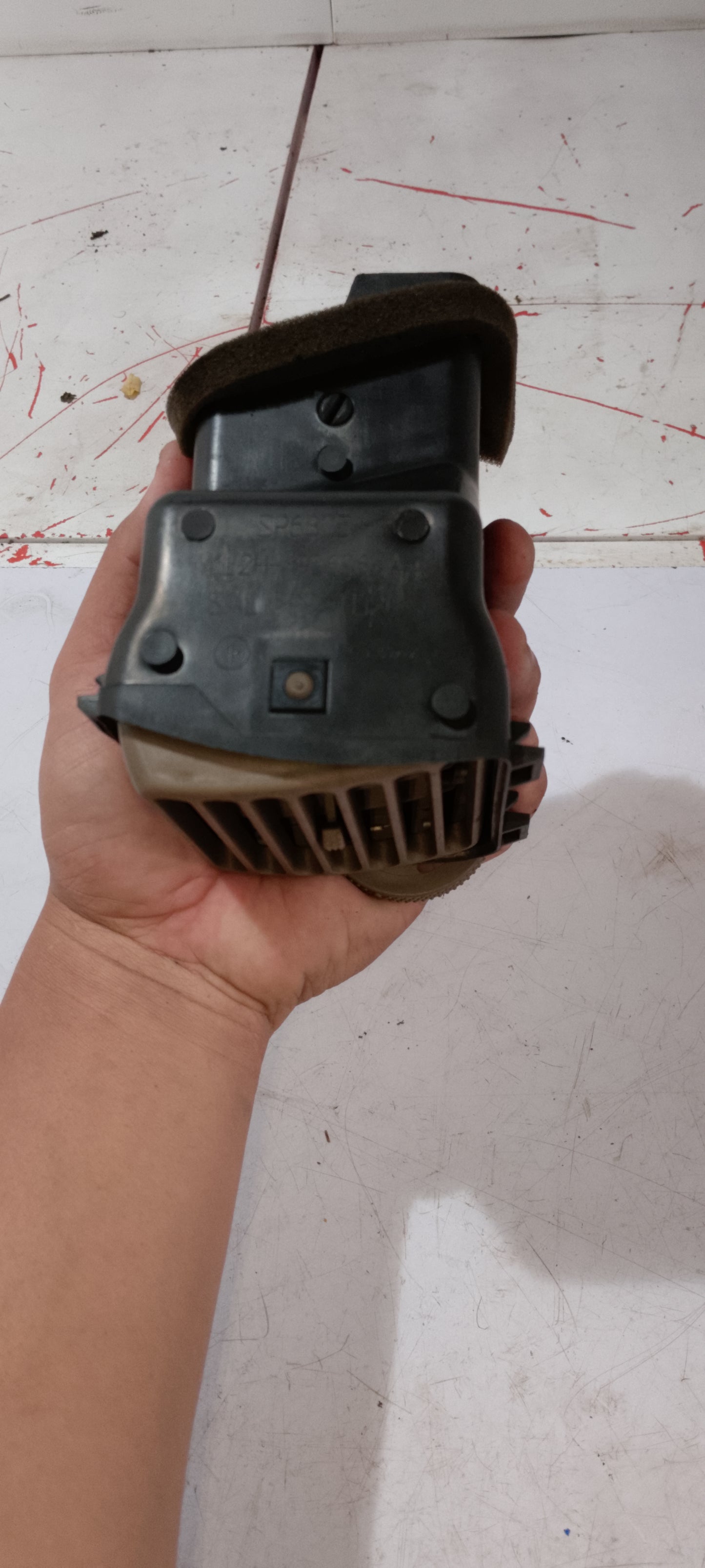 Center AC Vent | Ford Explorer