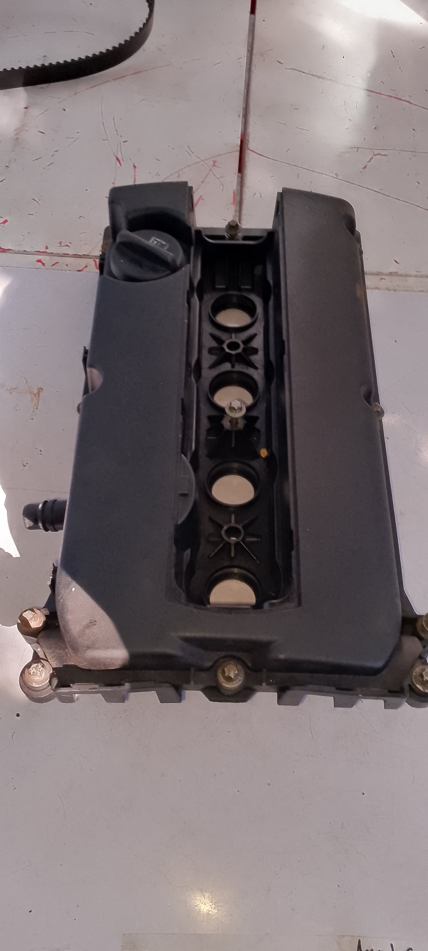 Valve cover Cruze
