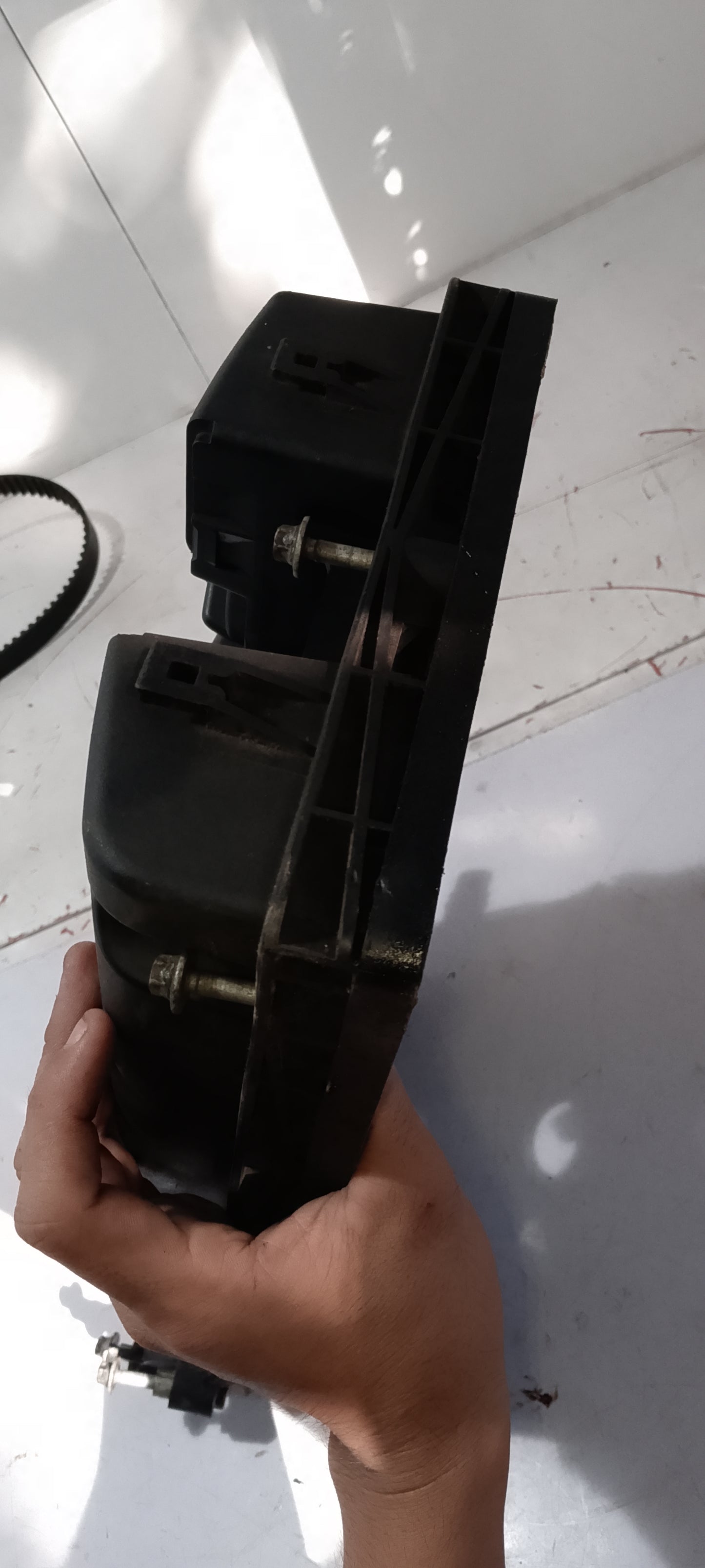 Valve cover Cruze