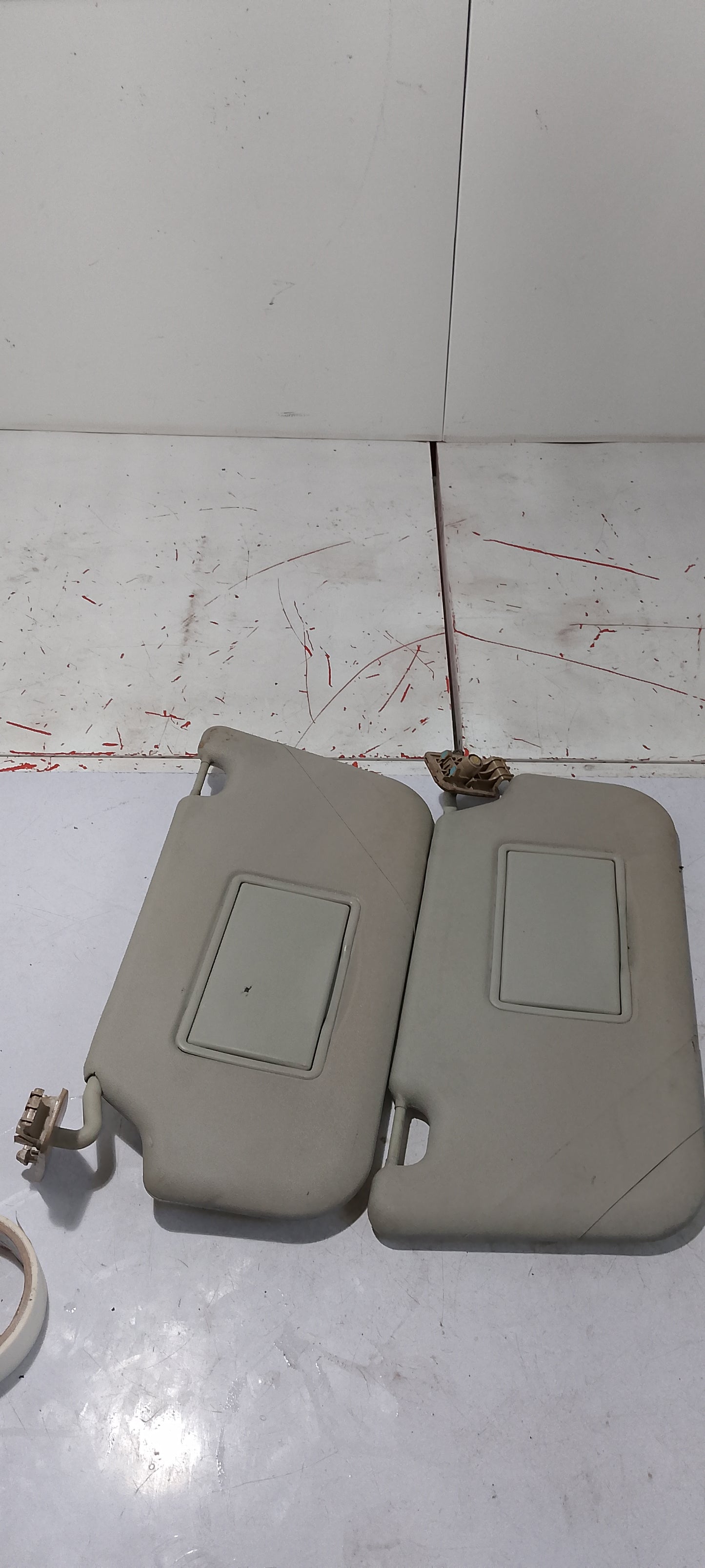Sun visor L/R VIOS