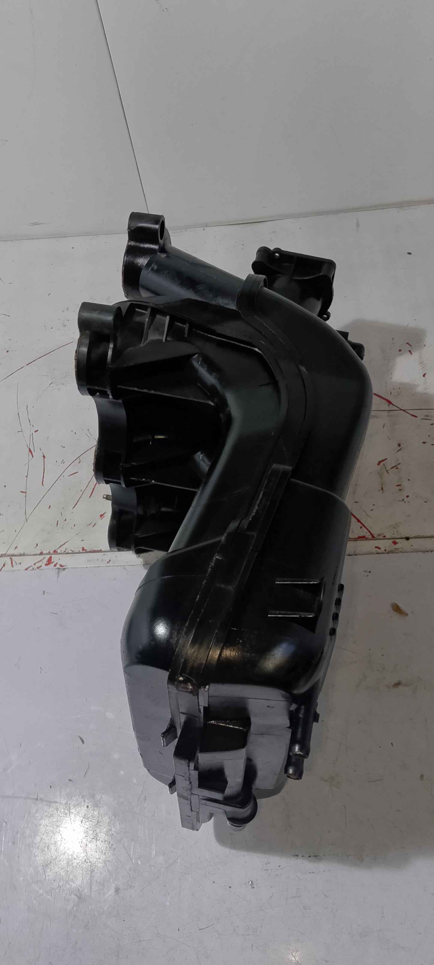 Intake manifold|Ford Explorer