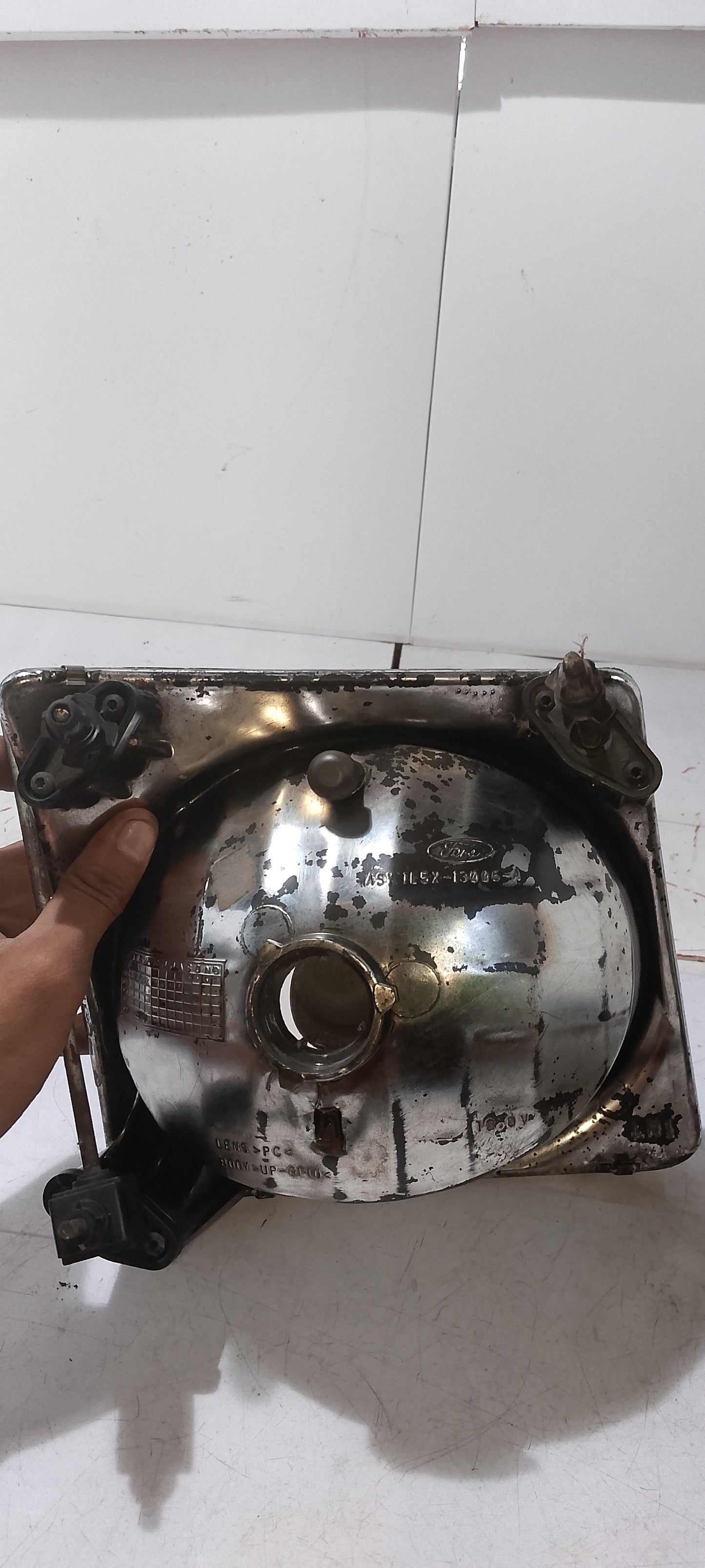 Head light D/S | Ford Explorer