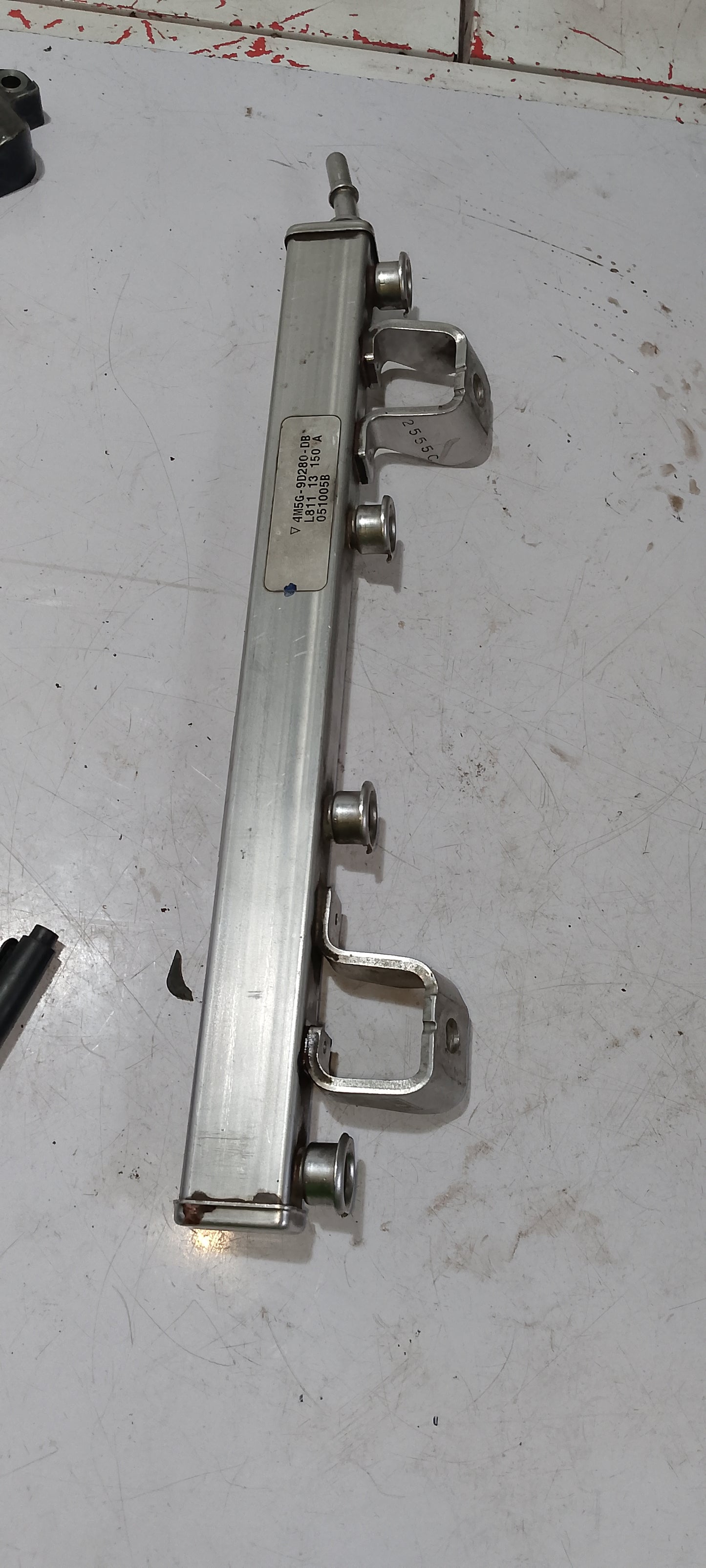 Fuel rail fucos 2.0