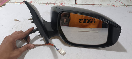 Side mirror P/S Nissan sylthy