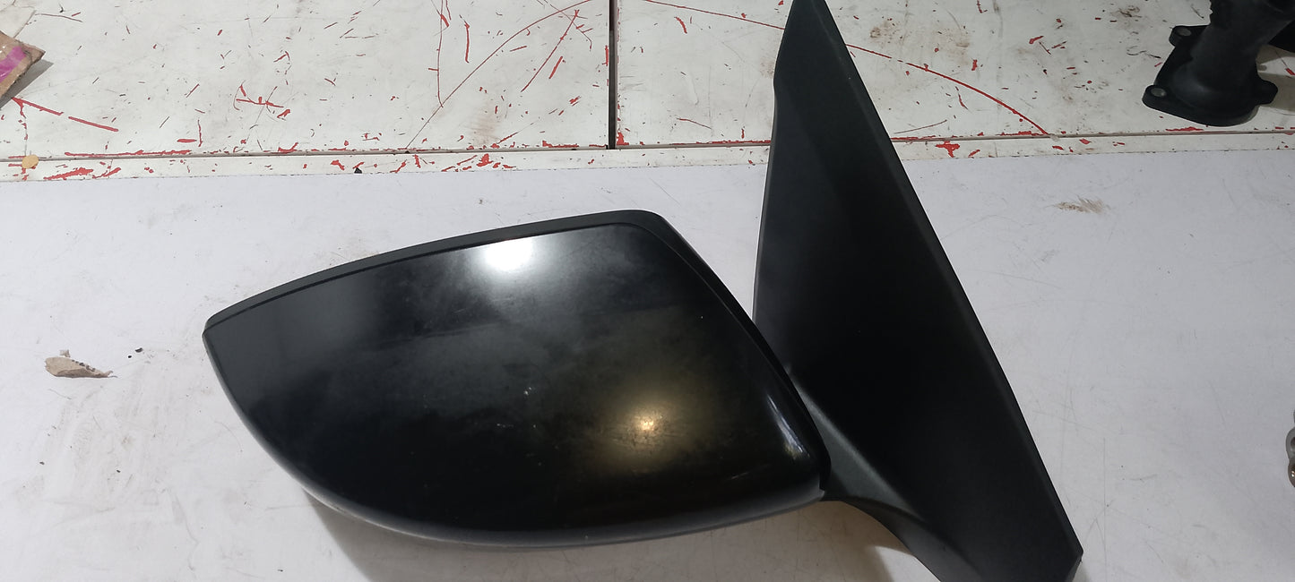 Side mirror P/S Nissan sylthy