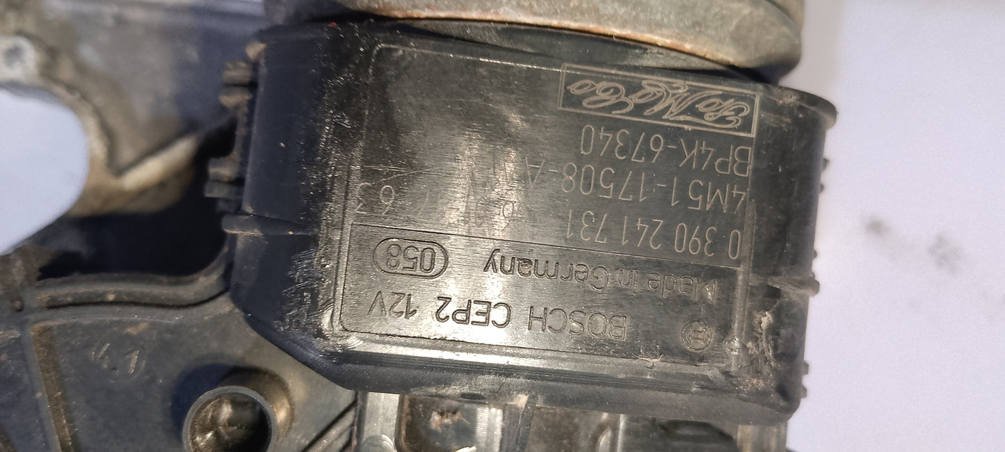 Wiper linkage w/motor. Focus 2.0