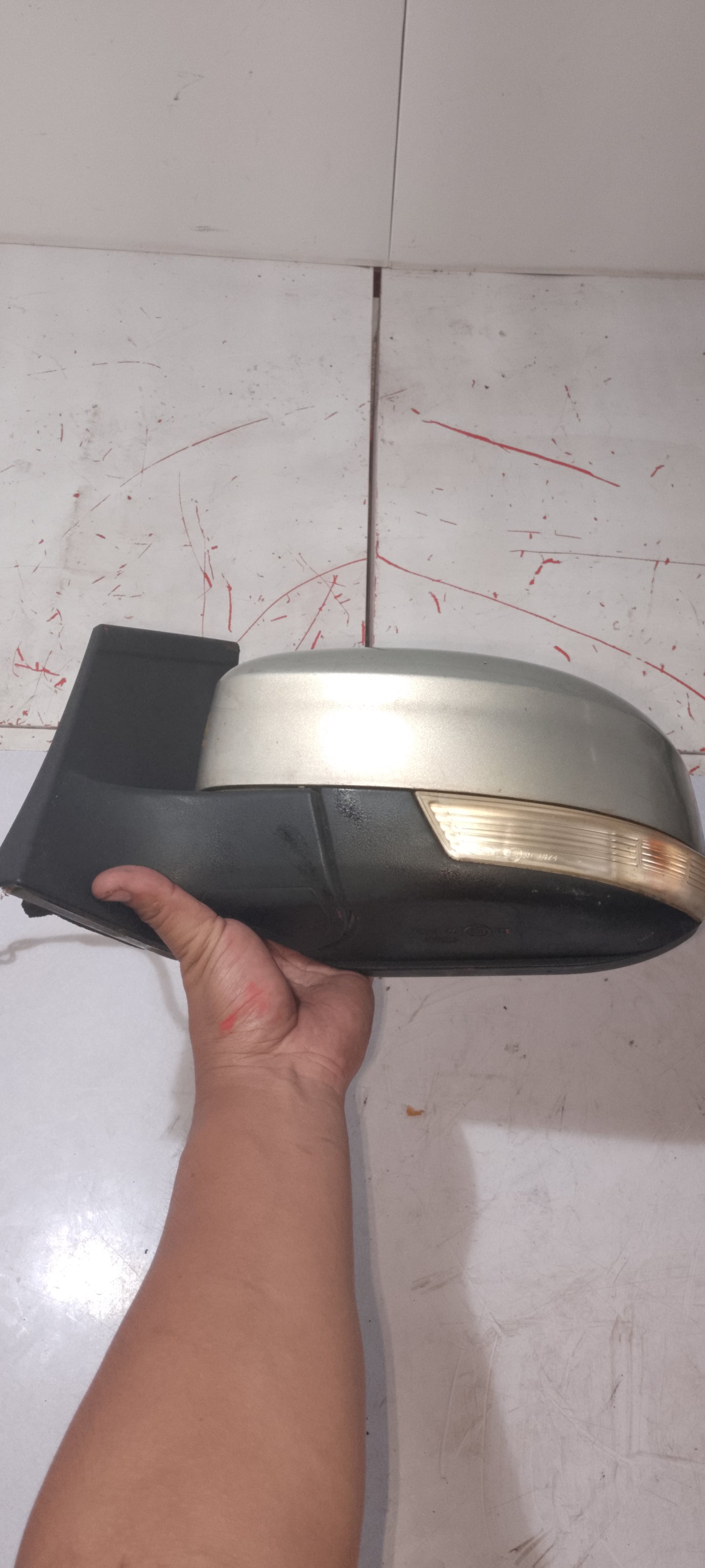 Side Mirror | Driver Side | Focus