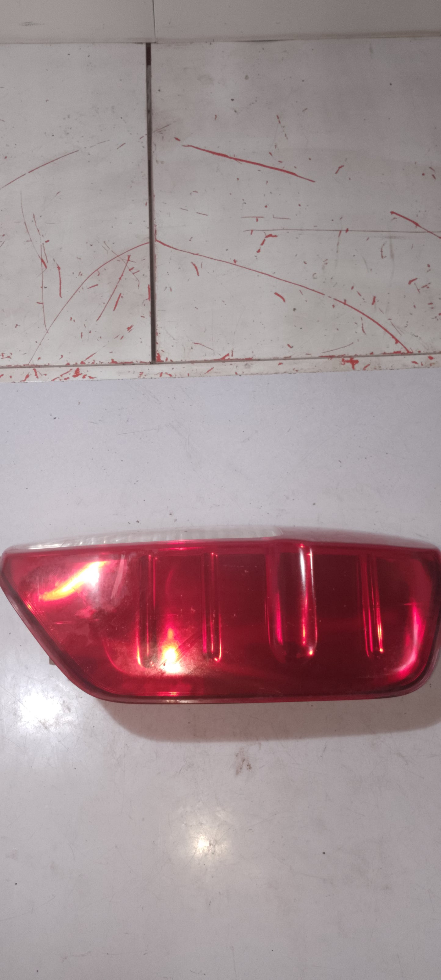Tail Light | Passenger Side | Nissan Navarra