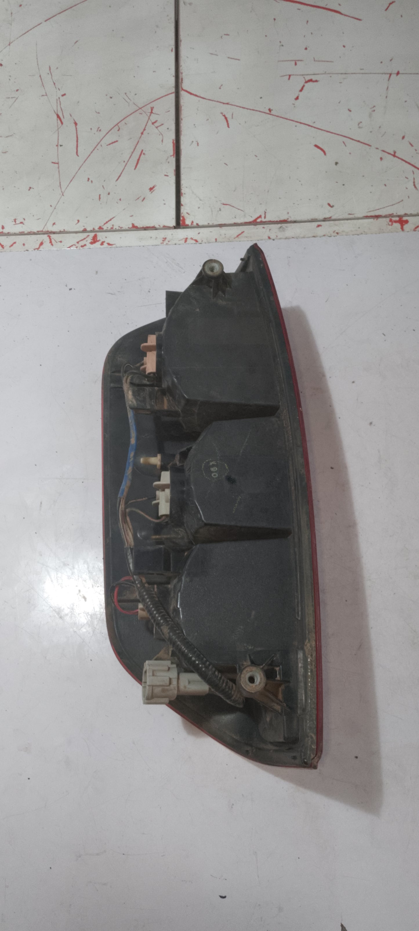 Tail Light | Passenger Side | Nissan Navarra