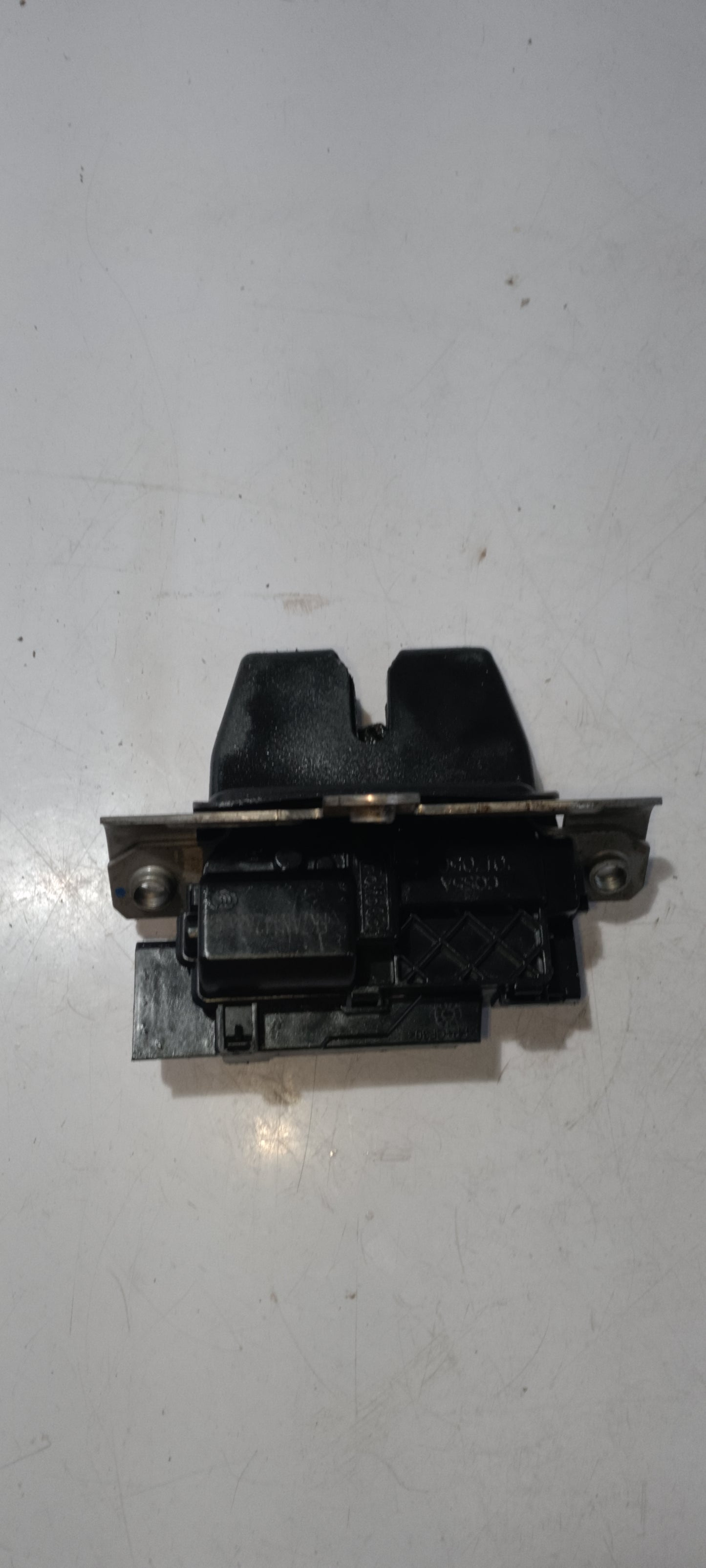 Trunk Lock | Ford Everest 2017