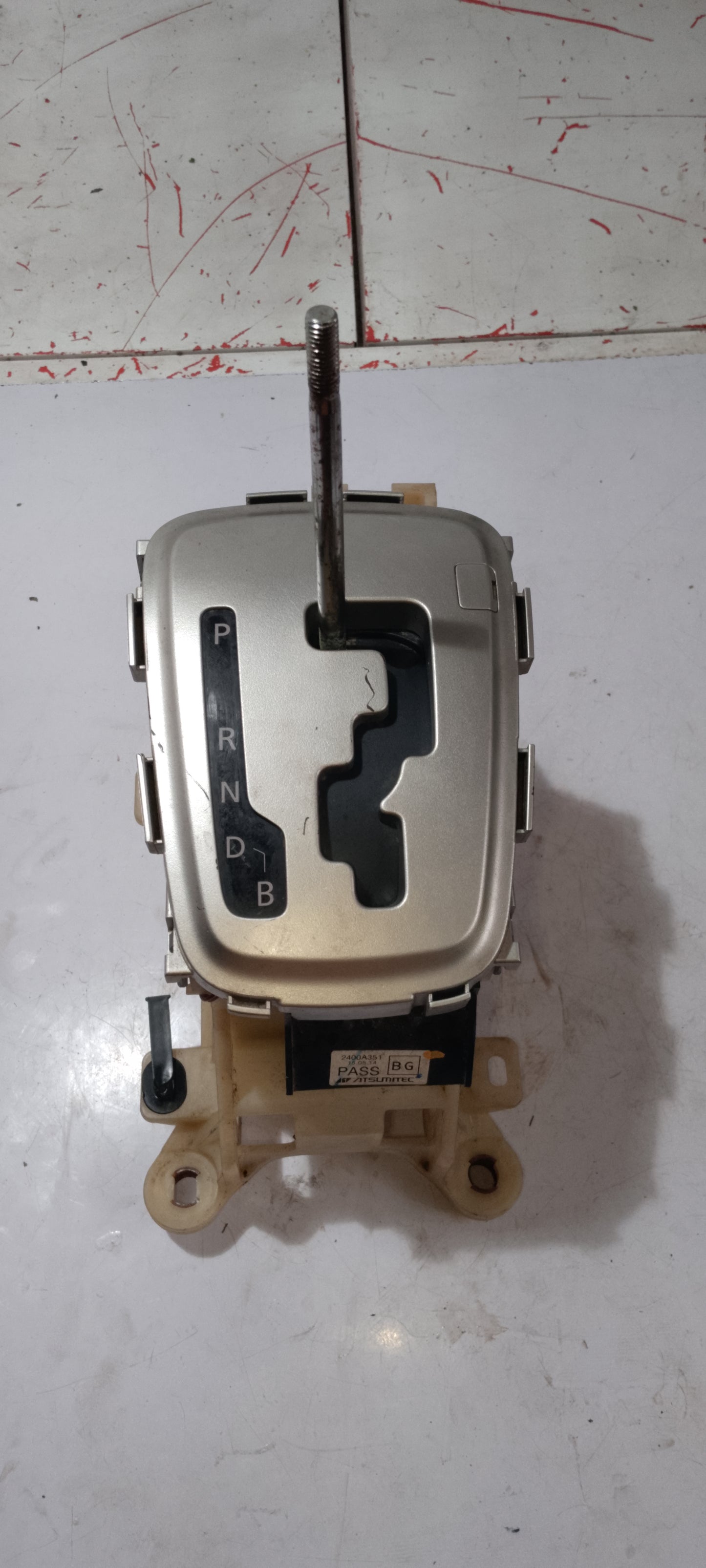 Shifter Assembly | Mitsubishi Mirage