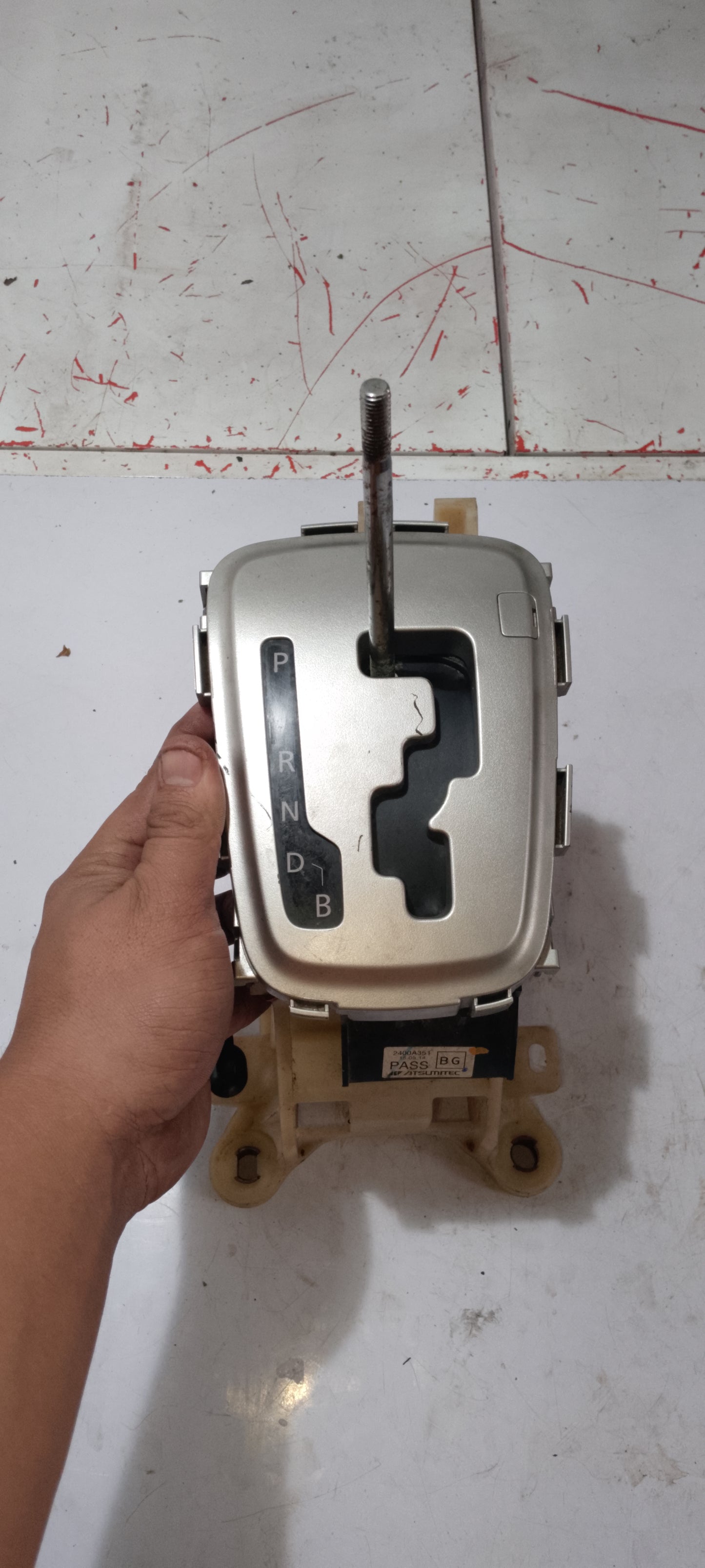 Shifter Assembly | Mitsubishi Mirage