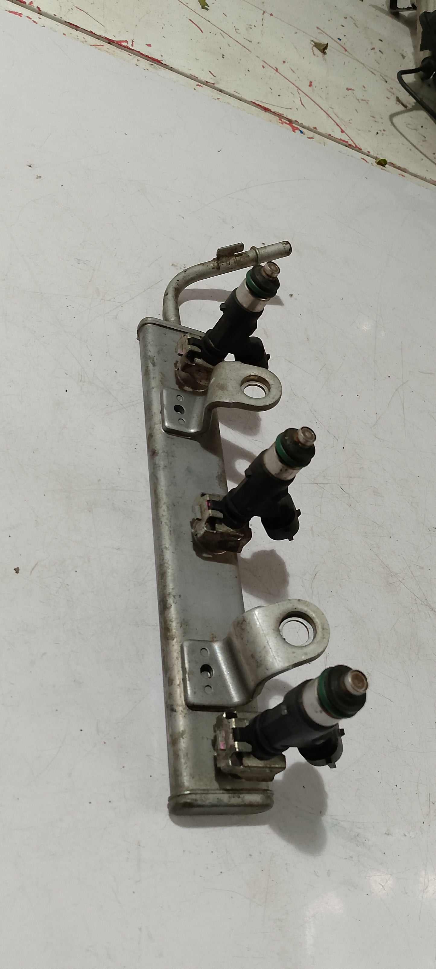 Fuel Rail | Mitsubishi Mirage