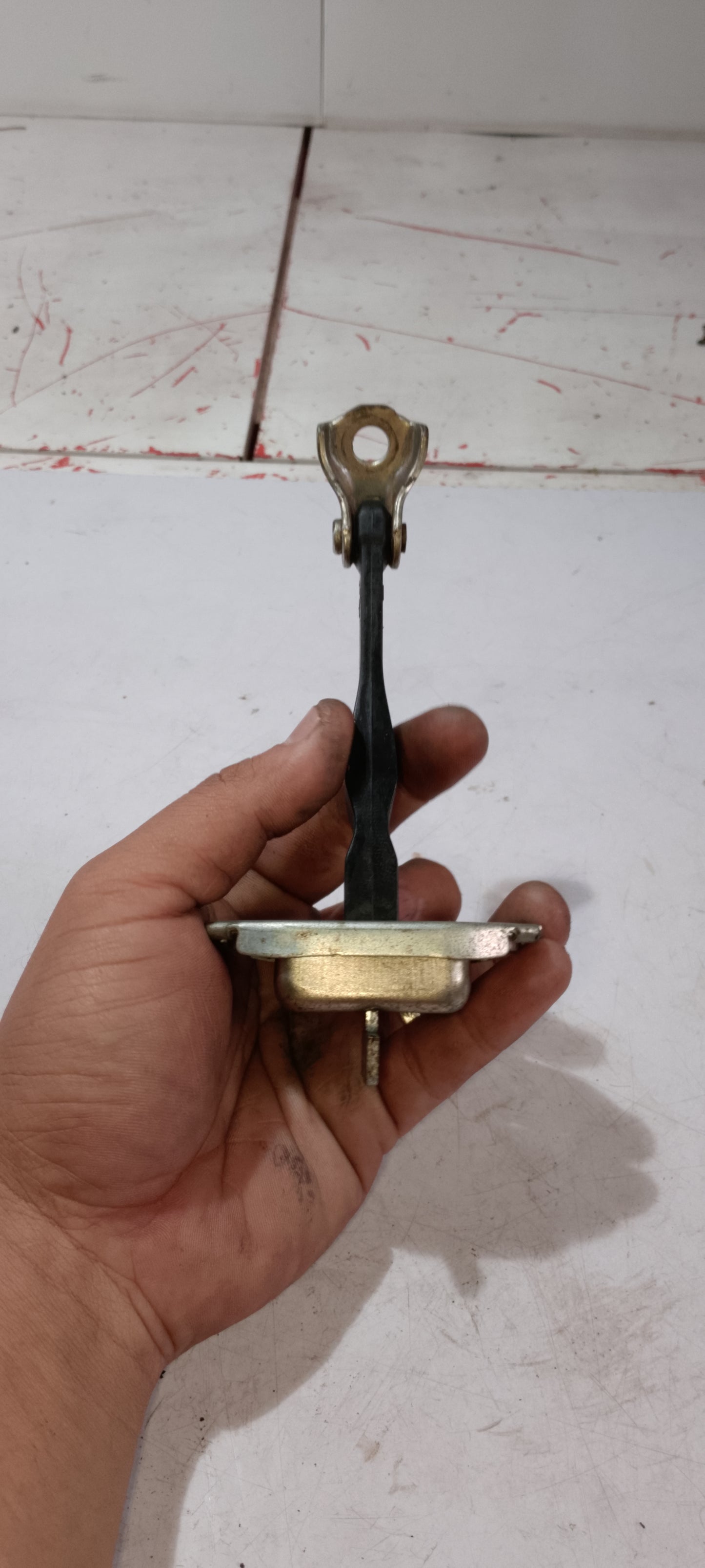 Door Hench | Passenger Side | Mitsubishi Mirage