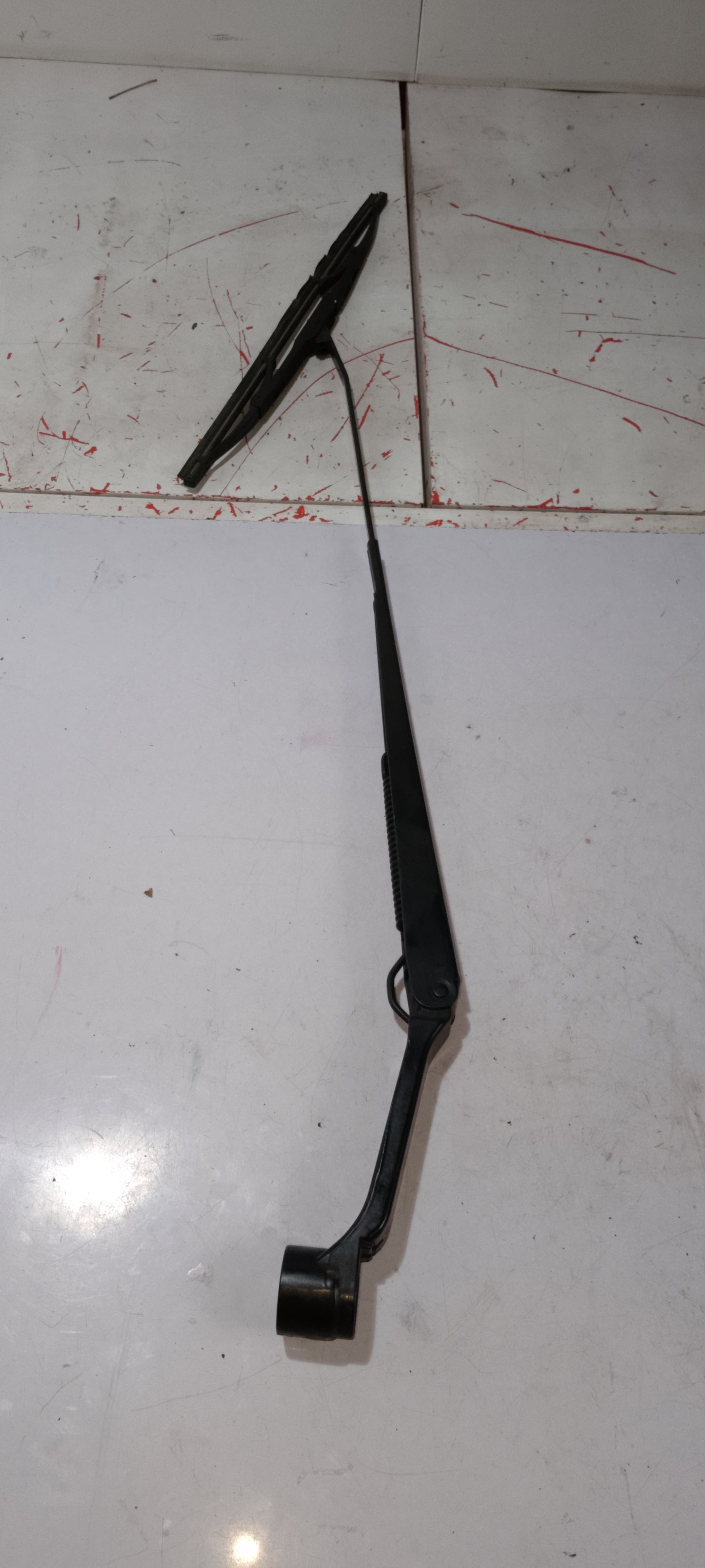 Wiper Arm | Driver Side | Mitsubishi Mirage