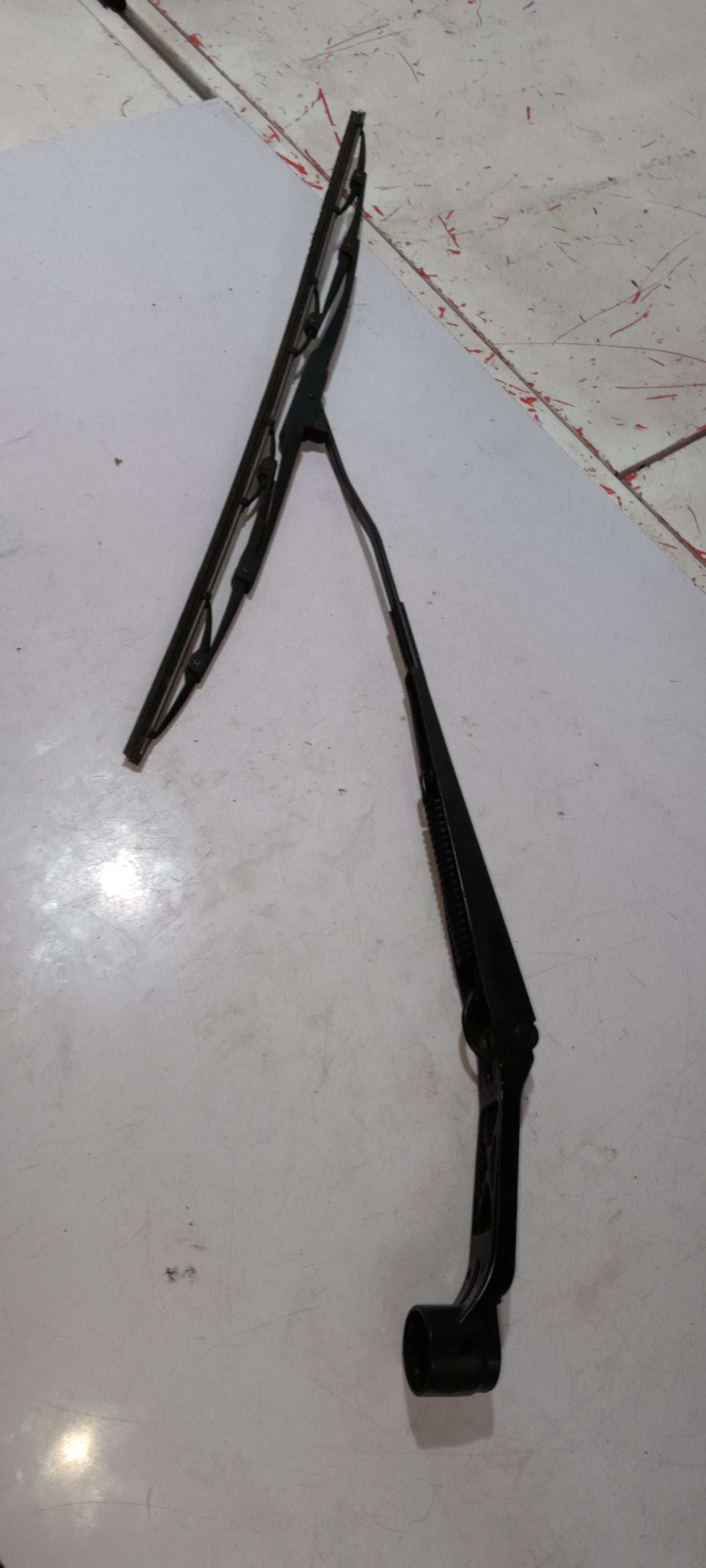 Wiper Arm | Passenger Side | Mitsubishi Mirage