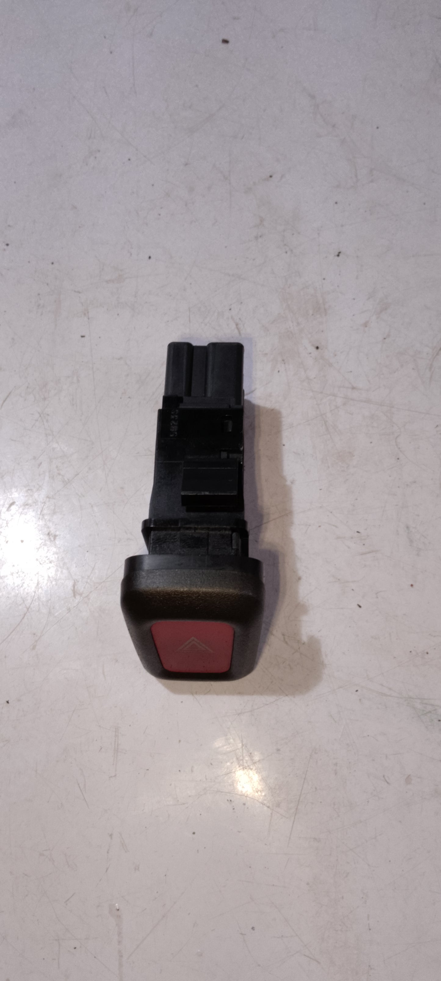 Hazzard Switch | Nissan Sentra