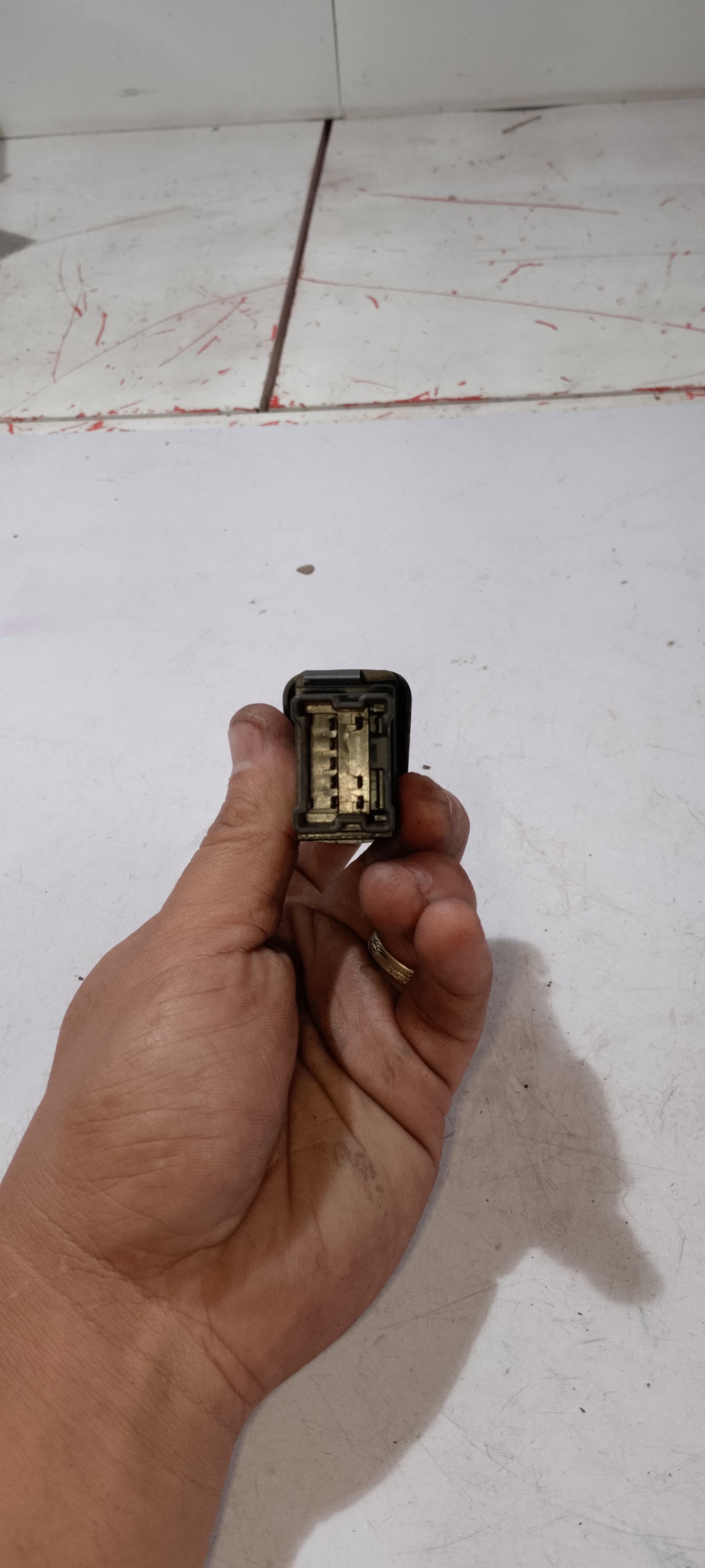 Hazzard Switch | Nissan Sentra