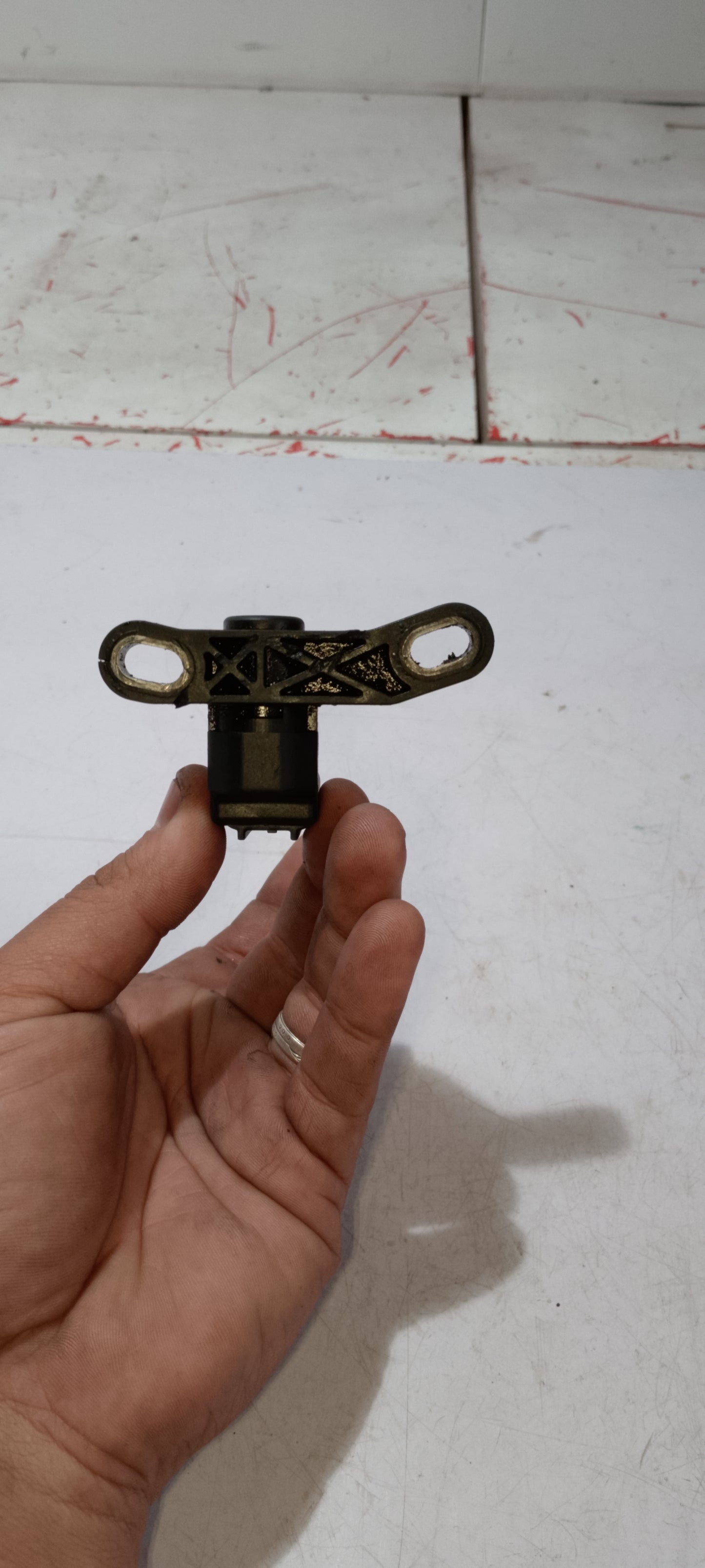 Crankshaft Sensor | Ford Escape 2.3 2009