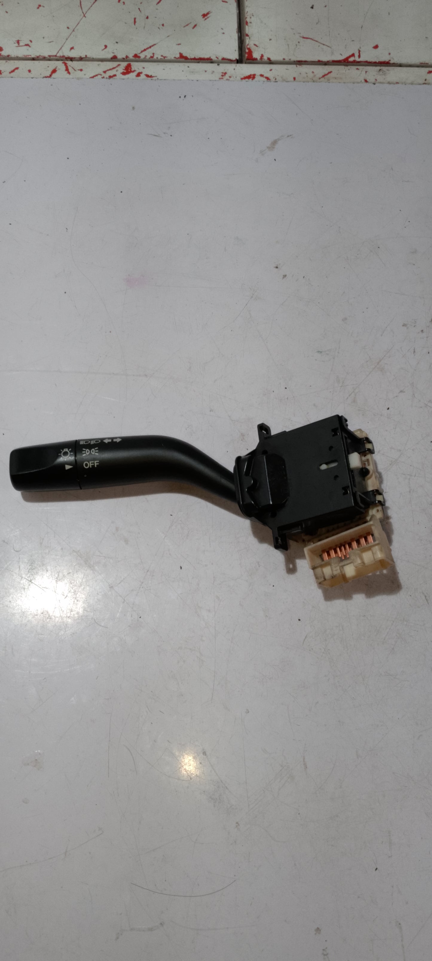 Head Light Switch | Ford Escape 2.3 2009
