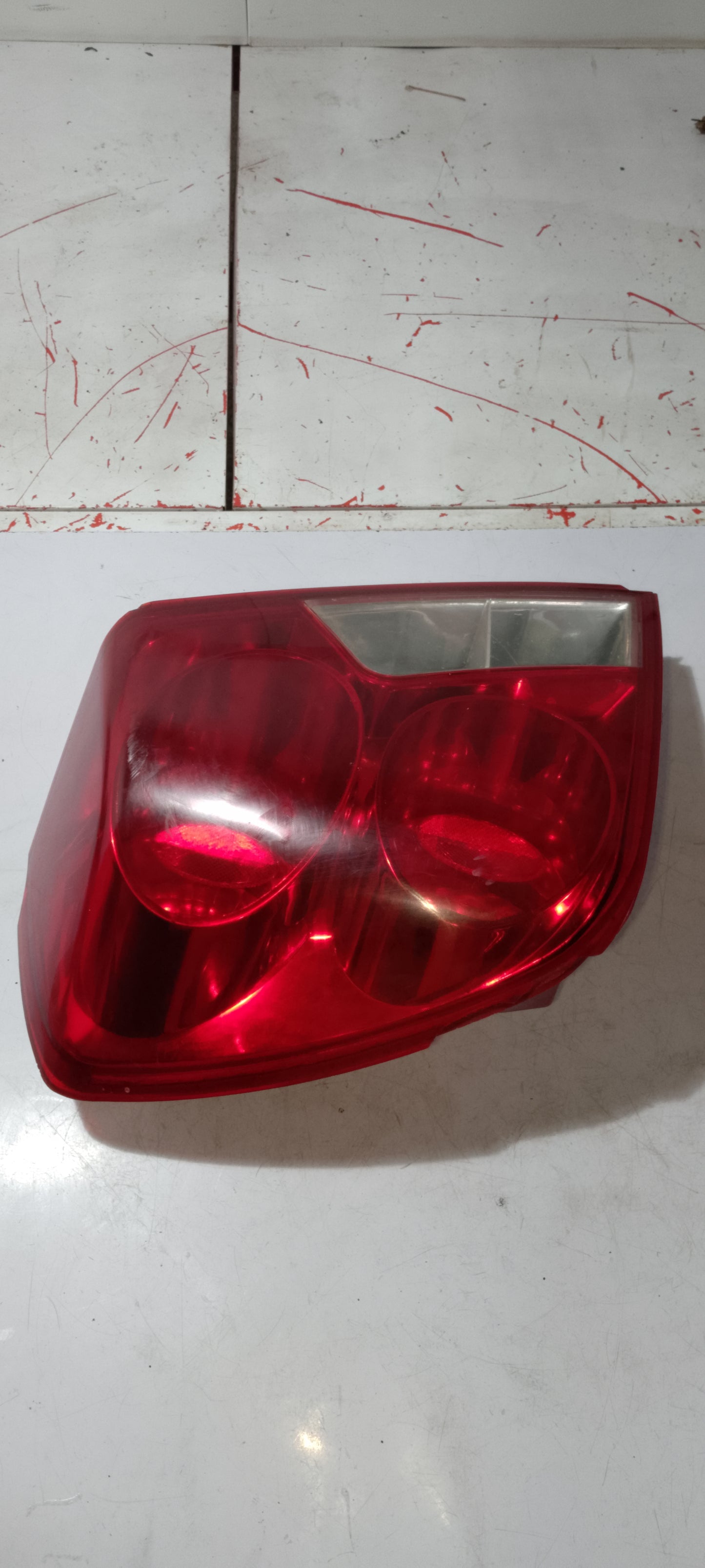 Tail Light With Issue | Driver Side | Chevrolet Optra
