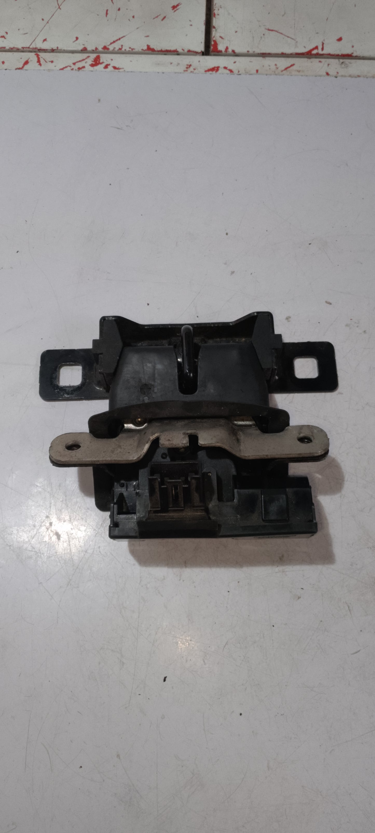 Trunk Lock | Ford Fiesta 1.5