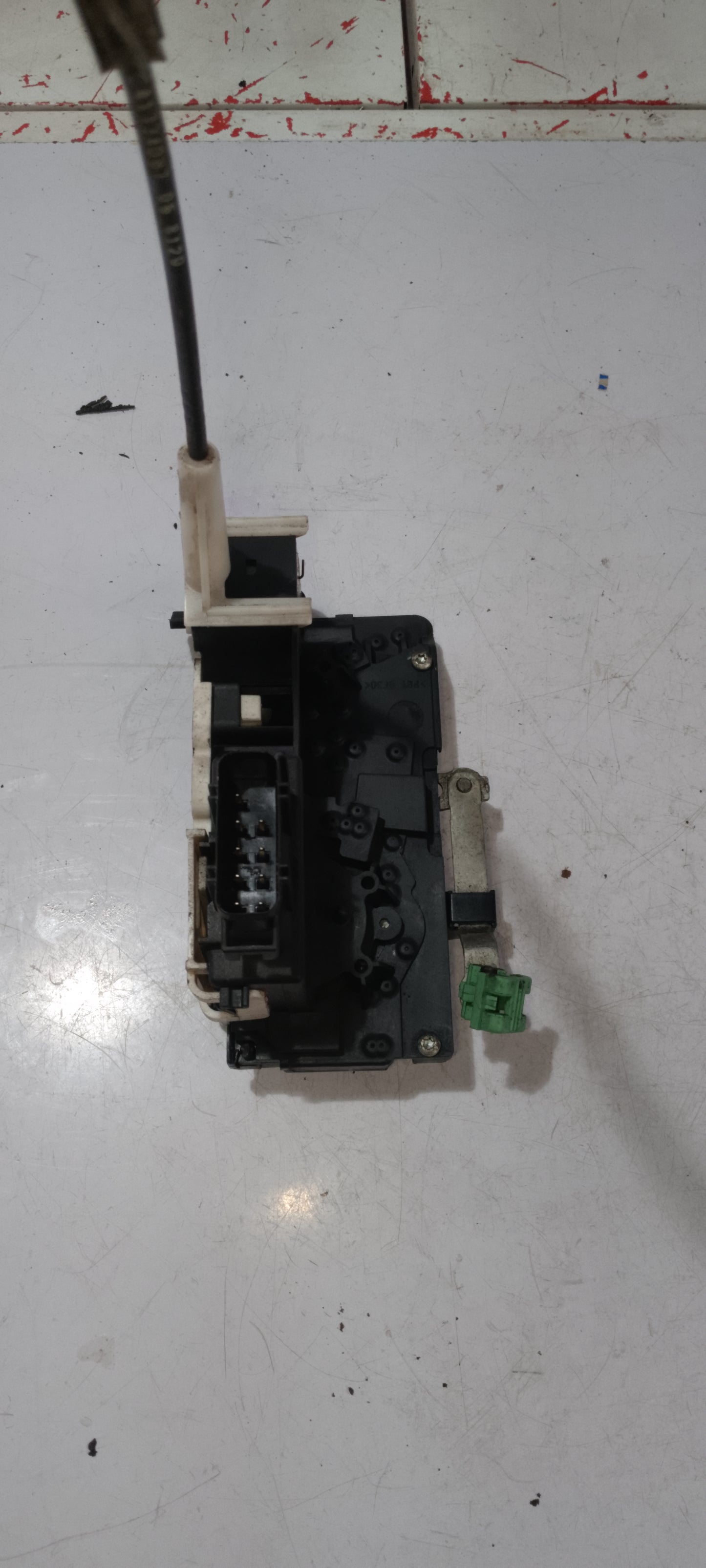 Door Lock Actuator | Rear Driver Side | Ford Escape 2.3 2009