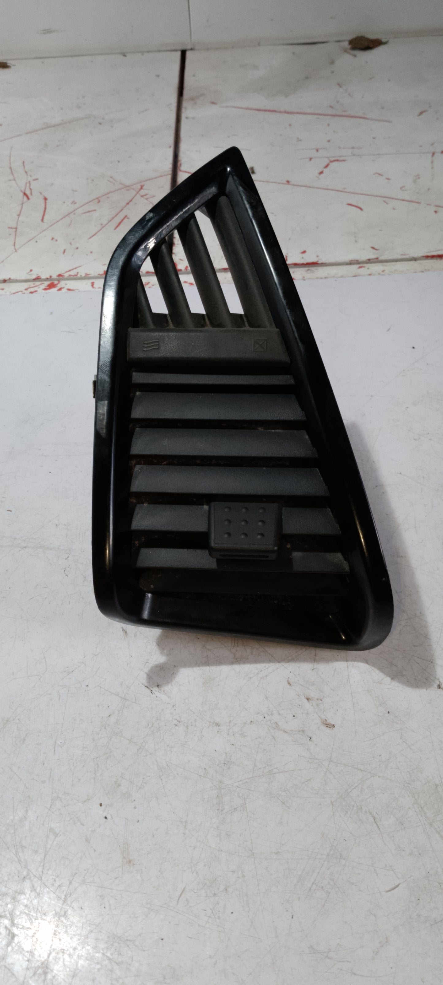 AC Vent | Front Passenger Side | Ford Ecosport