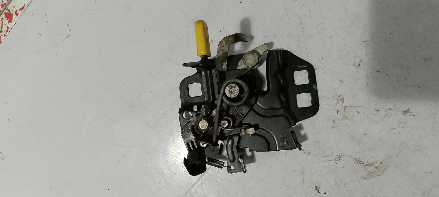 Hood accuator Lock | Ford EcoSport